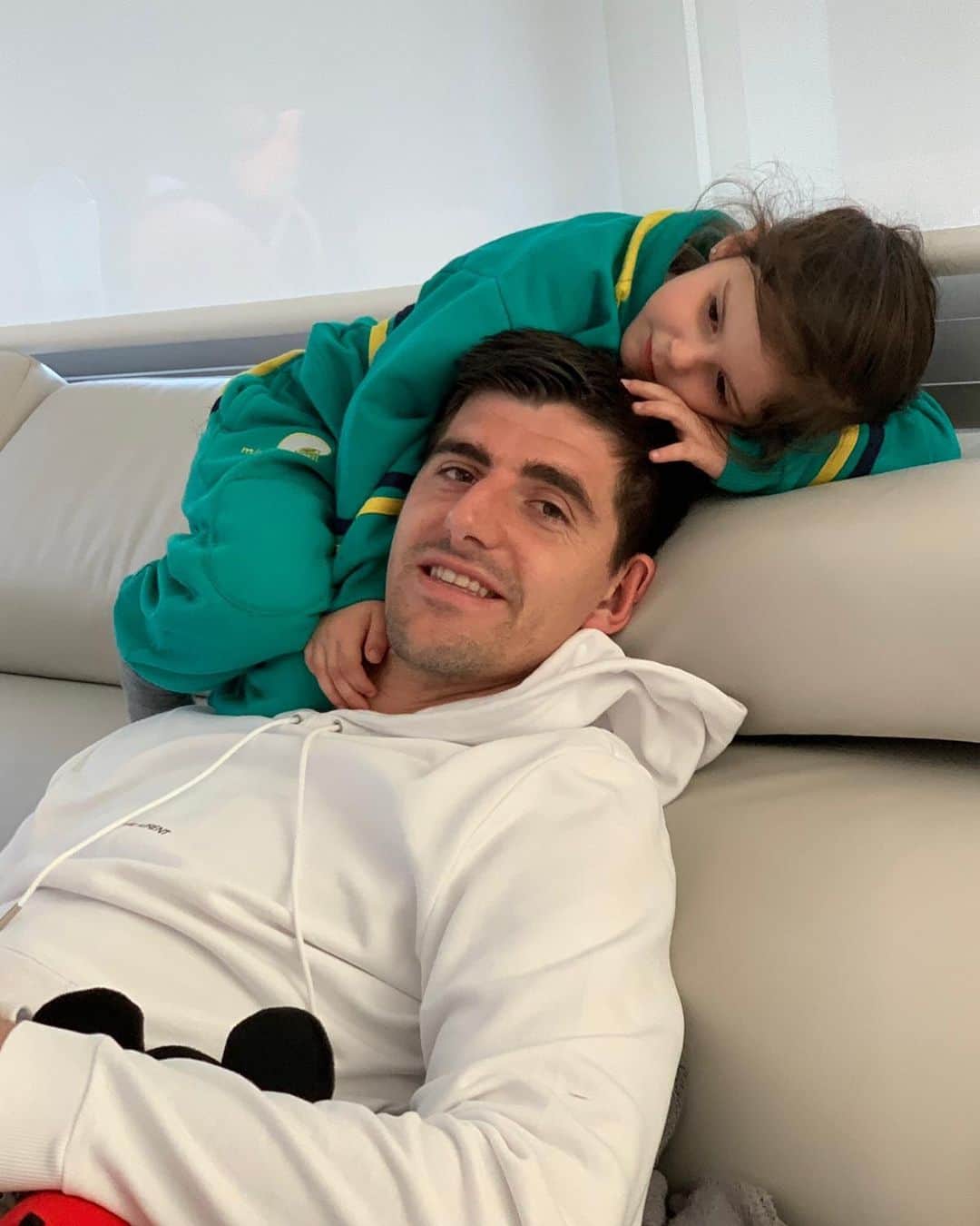 ティボ・クルトゥワのインスタグラム：「Mi princesita 👸🏻❤️」