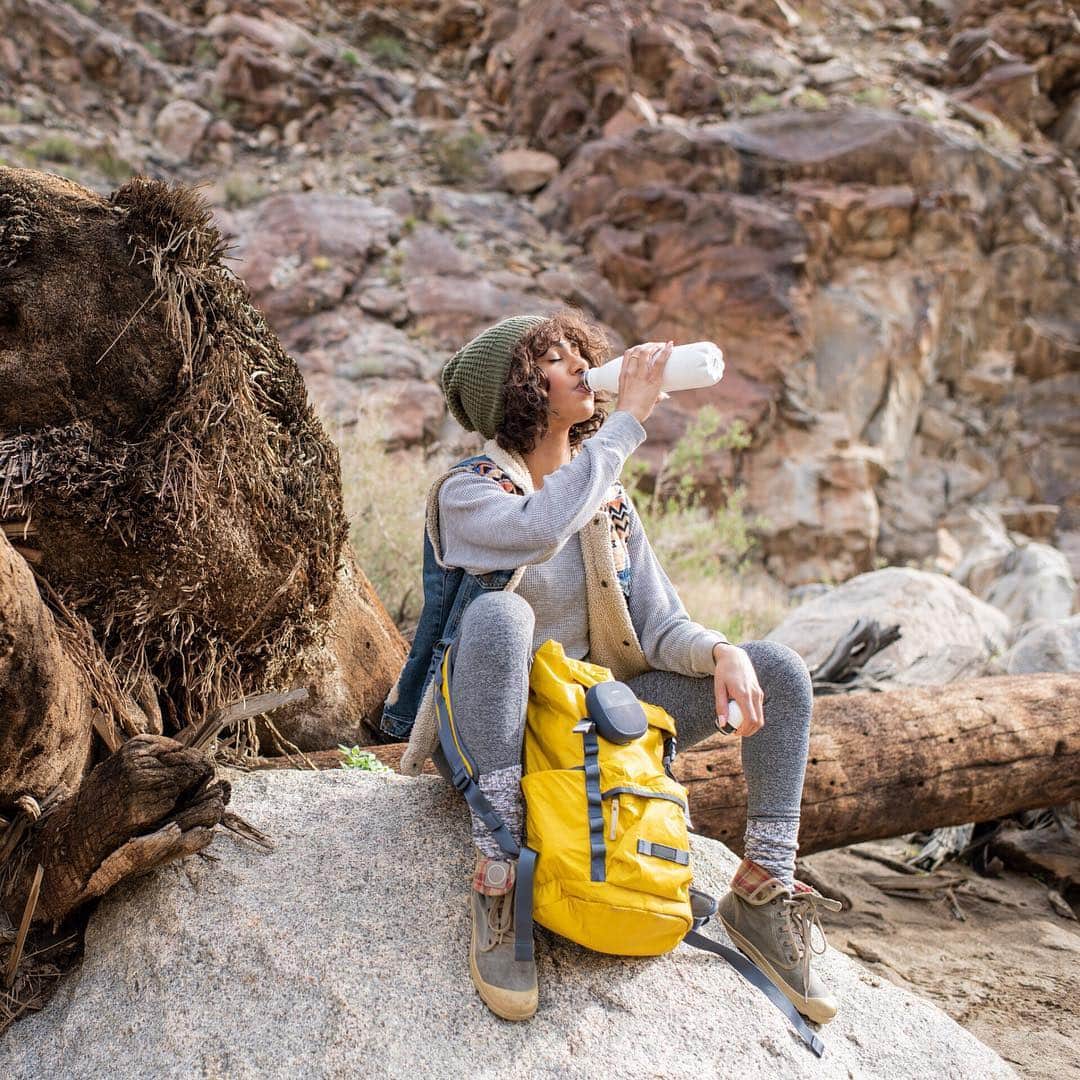 BOSEさんのインスタグラム写真 - (BOSEInstagram)「If you could take one song to the desert, what would it be? #SoundLink Micro #Hiking」3月14日 22時11分 - bose