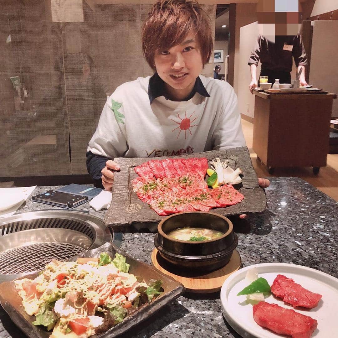 小山雄也のグルメインスタ