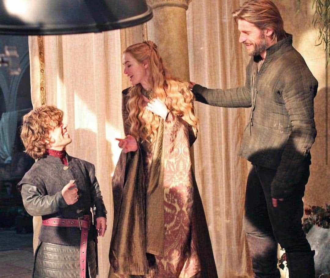 ピーター・ディンクレイジのインスタグラム：「Who is your favorite Lannister?」