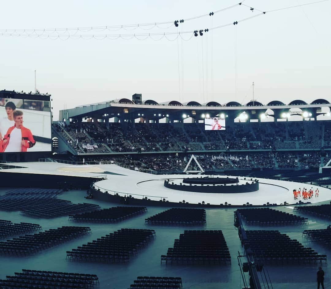 PJクォンさんのインスタグラム写真 - (PJクォンInstagram)「Hey @tsn_official fans! It's starting to fill up for the #openingceremonies for #specialolympicsad and you can catch it online or TV! Check your local listing's in Canada and cheer on #TeamCanada @specialocanada」3月14日 23時24分 - pjkwong
