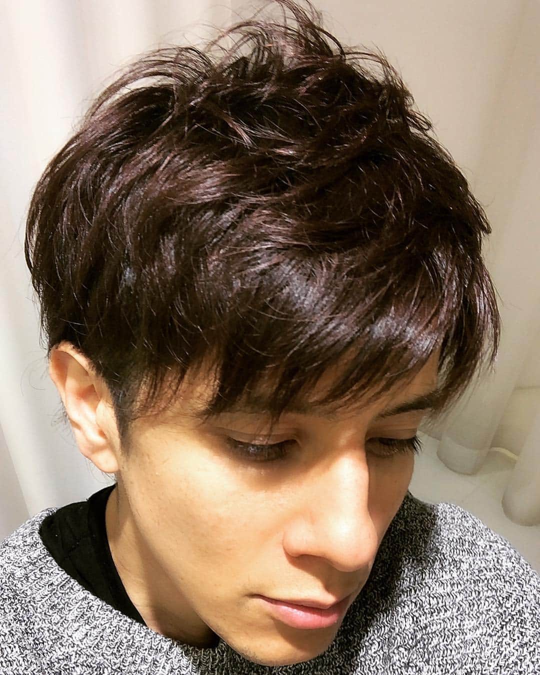 のインスタグラム：「どんなに視界が少なくても... 僕のモフモフヘアーをスッキリかっちょ良くしてくれるのでした😏 さすがマイスターのマスター！！」