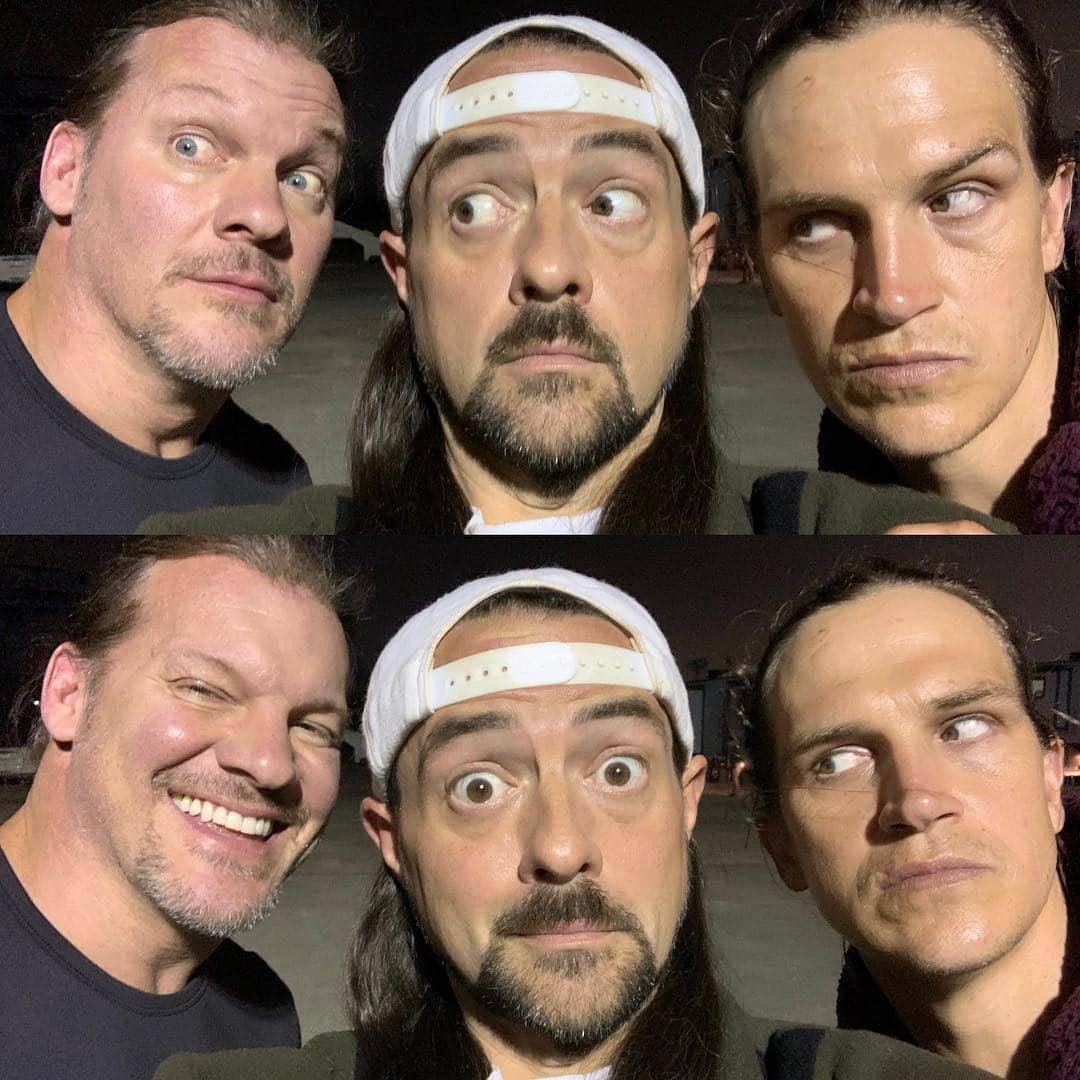 ケヴィン・スミスさんのインスタグラム写真 - (ケヴィン・スミスInstagram)「I was there when #y2jayandsilentbob happened! @chrisjerichofozzy joined #jayandsilentbobreboot last week in a scene stolen from some of the 80’s road movies I grew up watching! This was the first time @jaymewes shared screen time with #rawisjericho but it’s the second time I’ve worked with the #fozzy frontman (the first being on the forthcoming horror anthology #killroywashere). And both times, this super sweet Canadian kid has been cast waaaaay against type. If I ever get to make another movie after this one, I told Chris he’s gonna be a good guy (maybe we’ll finally do that Canadian James Bond comedy we talked about on the podcast that one time). After today, we only have 8 shooting days left on @jayandsilentbob Reboot, which is basically the entire third act. I’ve got 40 minutes of the movie already edited and I’ll cut more this weekend. Thanks to @dpronlevy, the movie is way better than I even wanted it to be (Reboot is easily one of my best looking movies to date). And starting at noon, it’s all cameos all the time from here on out, as fresh famous faces join us every day until we wrap! #KevinSmith #chrisjericho #jasonmewes #jaymewes #roadmovie #sabanfilms #neworleans」3月14日 23時43分 - thatkevinsmith