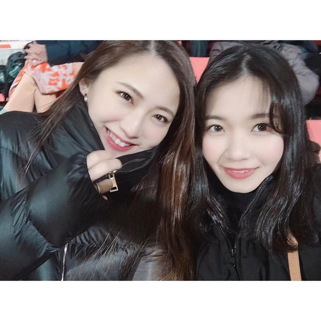 姫野れみさんのインスタグラム写真 - (姫野れみInstagram)「昨日は仲良しの先輩と🥰 ダウン着てばっちり観戦！のはずが 予想以上に極寒で 見事に体調崩すという😱 まだまだ防寒対策は大切だと実感しました...」3月14日 23時51分 - remi___08