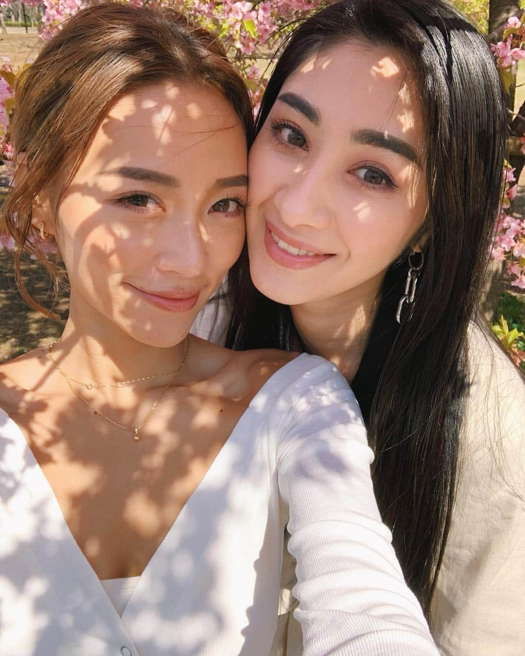 中島ケイカさんのインスタグラム写真 - (中島ケイカInstagram)「Hi cherry blossom🌸🌸🌸 . @seriakawachi 👭💞 . #bff #cherryblossom」3月14日 23時59分 - kathy_tan529