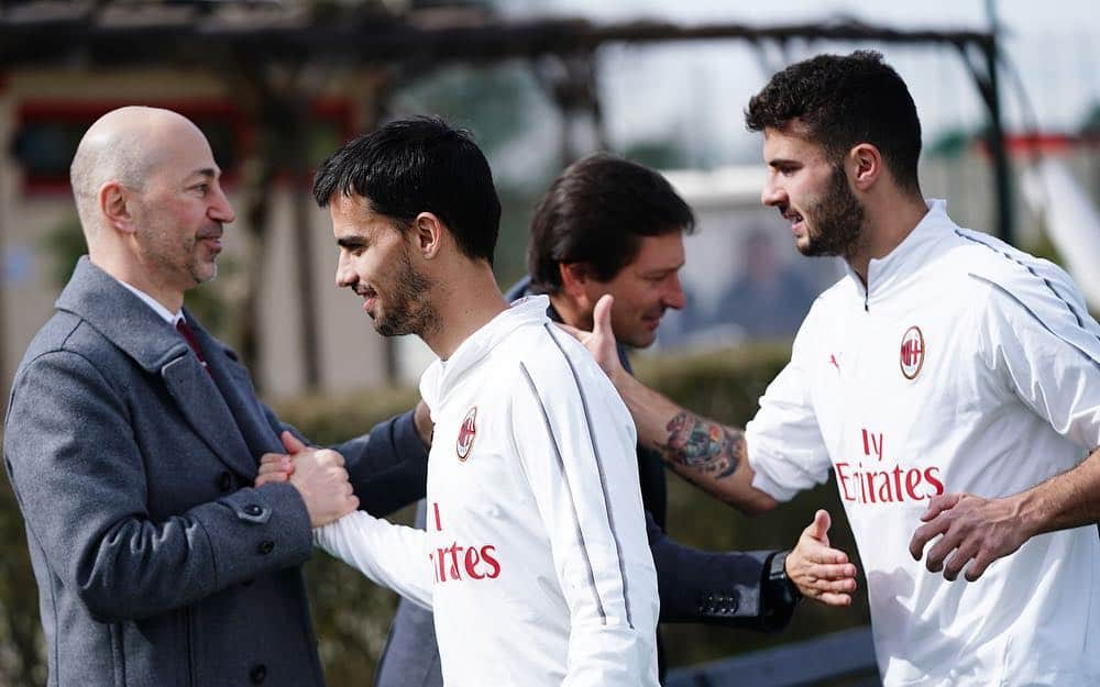 ACミランさんのインスタグラム写真 - (ACミランInstagram)「Rossoneri's derby preparations went on at Milanello today, in the presence of Ivan Gazidis, Leonardo and Paolo Maldini 💪🏻 Continua la preparazione dei ragazzi in vista di #MilanInter. Presenti a Milanello anche Ivan Gazidis, Leonardo e Paolo Maldini 💪🏻」3月15日 0時28分 - acmilan