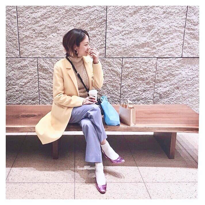 高木美知瑠さんのインスタグラム写真 - (高木美知瑠Instagram)「. こないだのカフェランチcode ✰ yellow × purple . 2人のカラフル具合かわいい\( ˆoˆ )/❤︎ . 隣にあるのはパン屋さんの袋と スコーンとグラノーラの袋w またスコーン買いに行こかな 𓅯𓈒𓏸 #tokyo#japan#fashion#code#coordinate#ootd#outfit#style#color#colorful#maternity#ファッション#服#私服#コーデ#マタニティ#妊婦#妊婦コーデ#マタニティコーデ  #sweet #スウィートインスタ」3月15日 0時56分 - michiru_takagi