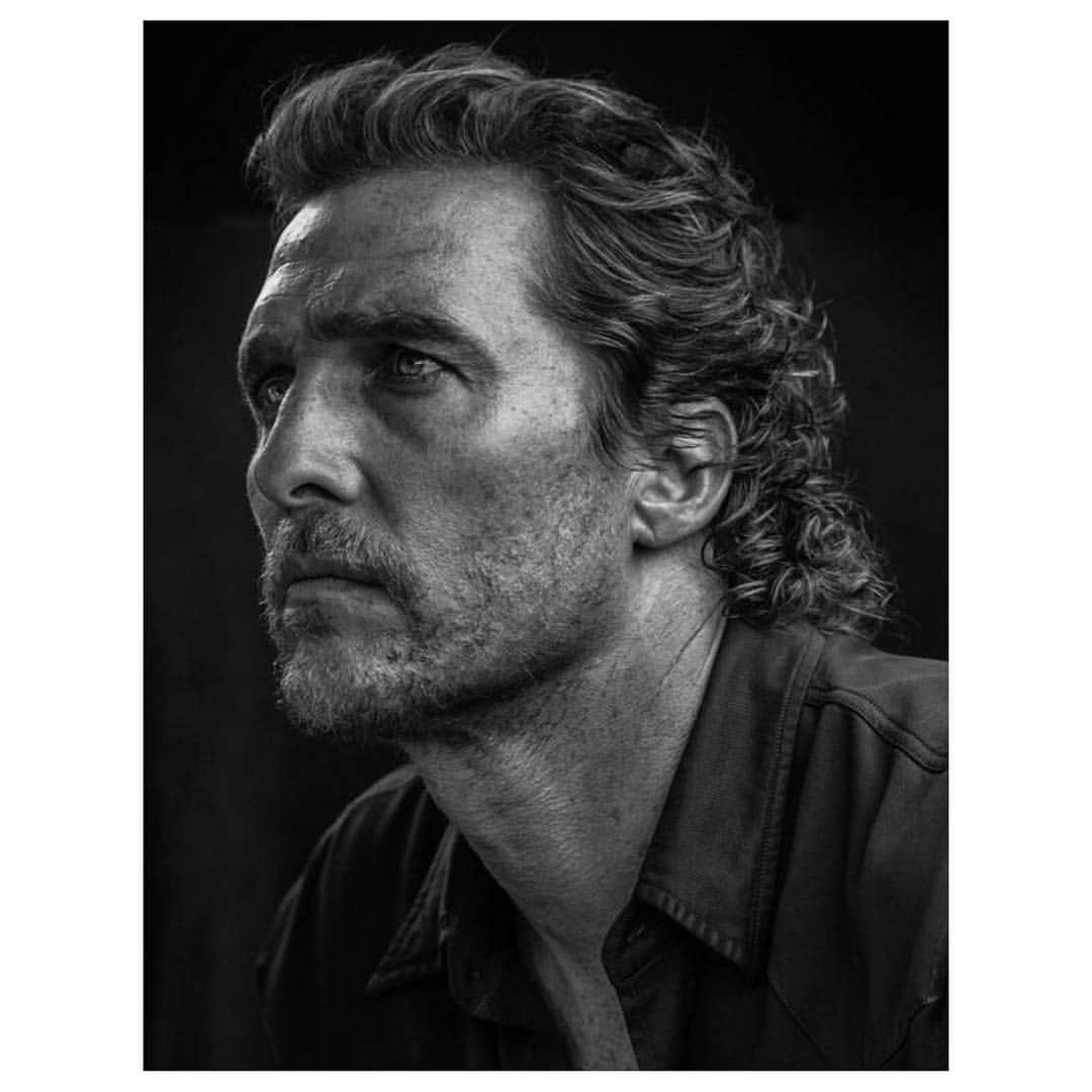 ランドール・スラヴィンさんのインスタグラム写真 - (ランドール・スラヴィンInstagram)「Matthew McConaughey. . . . . . .  #art #stillphotography#BTS #instalike #supermodel #supermodels #instagood #behindthescenes  #celebrities #celebritiesofinstagram #famous #inspired #art #sexy #matthewmcconaughey」3月15日 0時57分 - randallslavin