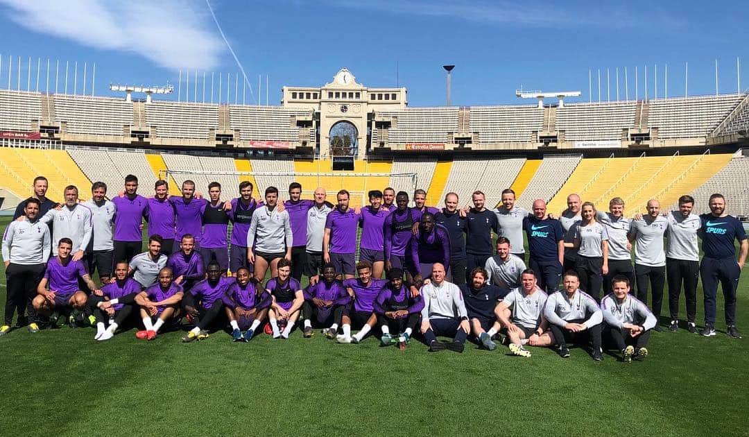 ヤン・フェルトンゲンのインスタグラム：「Great training camp in Barcelona 🇪🇸🙌🏼 #COYS」