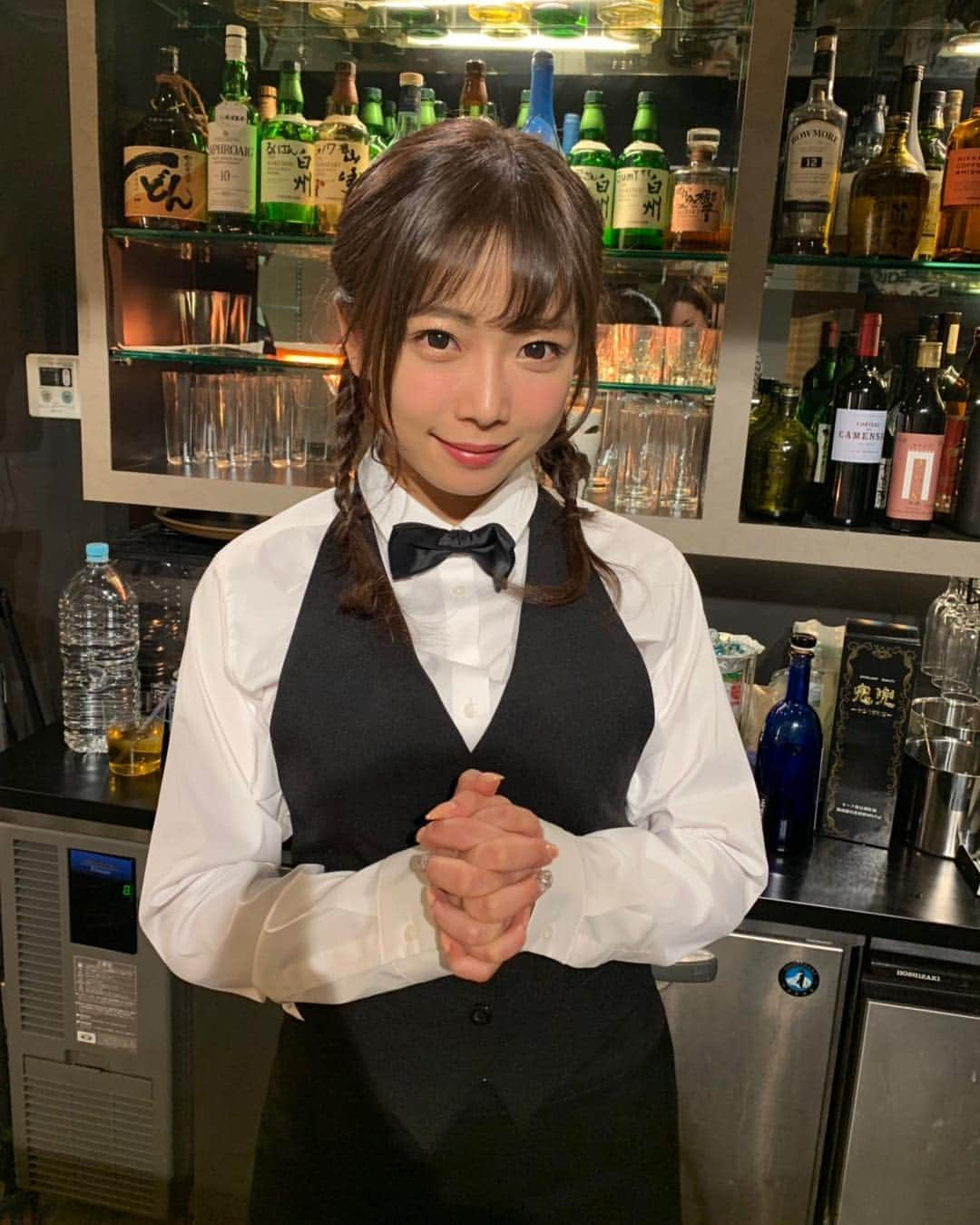 紗倉まなさんのインスタグラム写真 - (紗倉まなInstagram)「#NewsBAR橋下、本日もご覧いただきましてありがとうございました！！！ 写真は始まる前の私。ドキドキすると、眠くなってきて目が死にます。緊張の初期症状。。。」3月15日 1時10分 - sakuramanateee