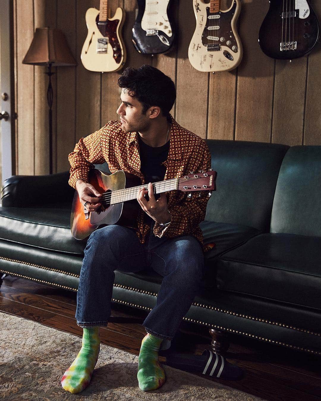 GQさんのインスタグラム写真 - (GQInstagram)「"I've always been open-minded about fashion, but the bold steps I take on the red carpet are definitely statements. Normally, I'm a jeans guy." Take a tour of actor and musician @darrencriss's favorite places in L.A. with @levis at the link in bio.」3月15日 1時33分 - gq