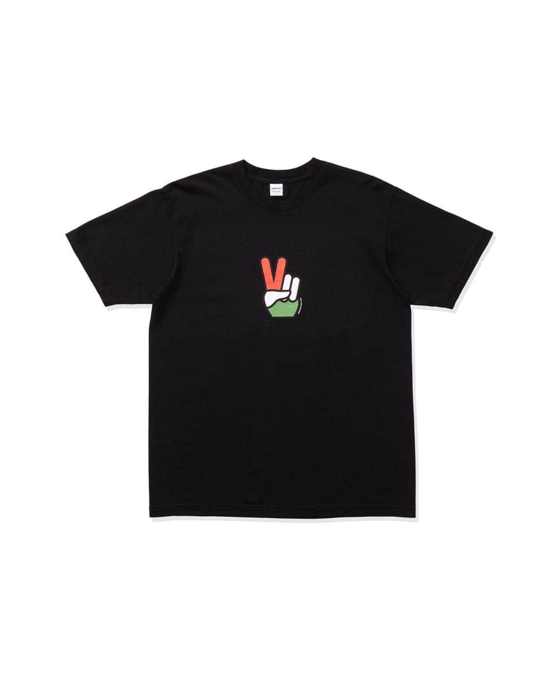 UNDFTDさんのインスタグラム写真 - (UNDFTDInstagram)「UNDEFEATED Sign Tee // Available now at All Undefeated Chapter Stores and Undefeated.com」3月15日 1時38分 - undefeatedinc