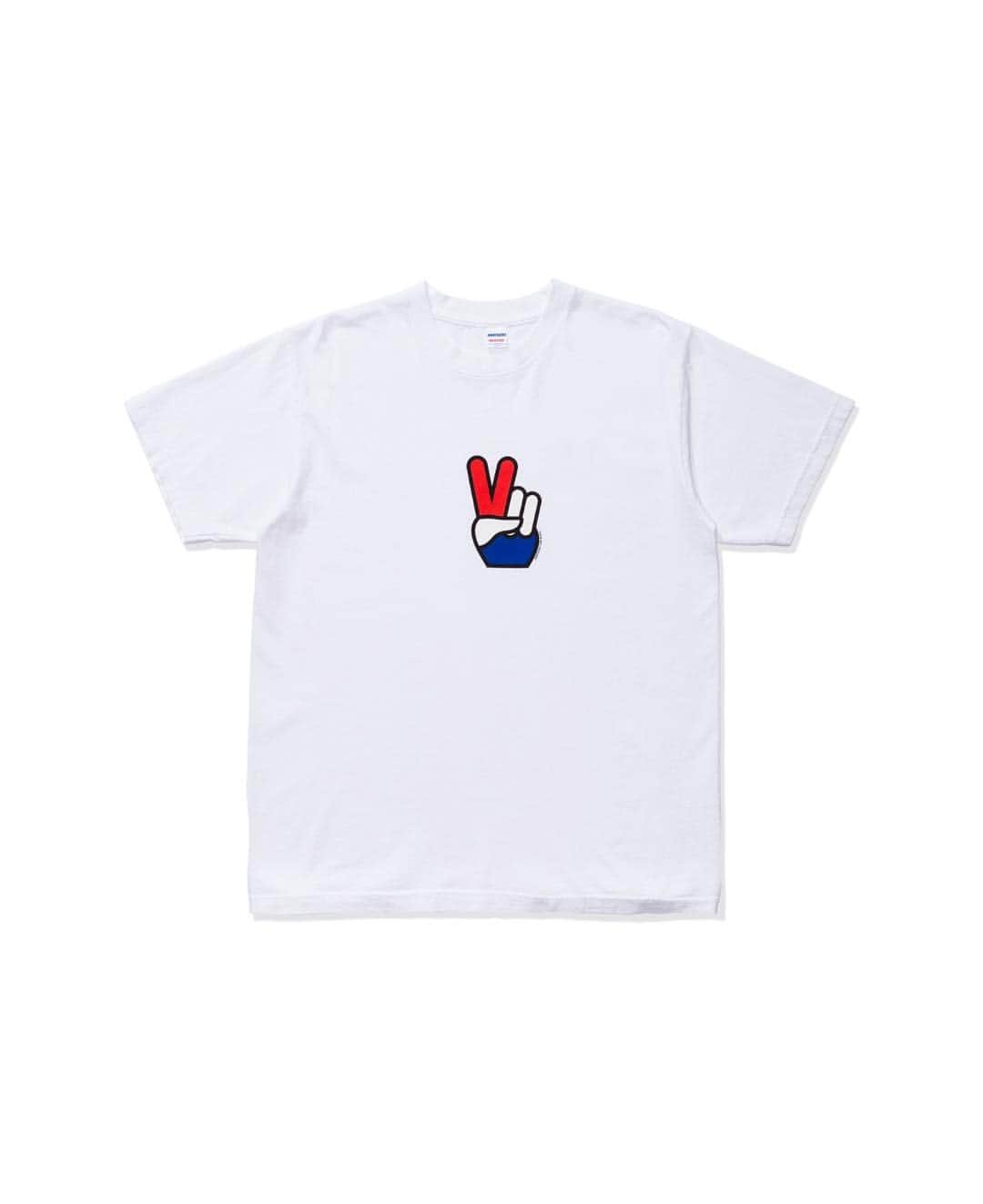 UNDFTDさんのインスタグラム写真 - (UNDFTDInstagram)「UNDEFEATED Sign Tee // Available now at All Undefeated Chapter Stores and Undefeated.com」3月15日 1時38分 - undefeatedinc