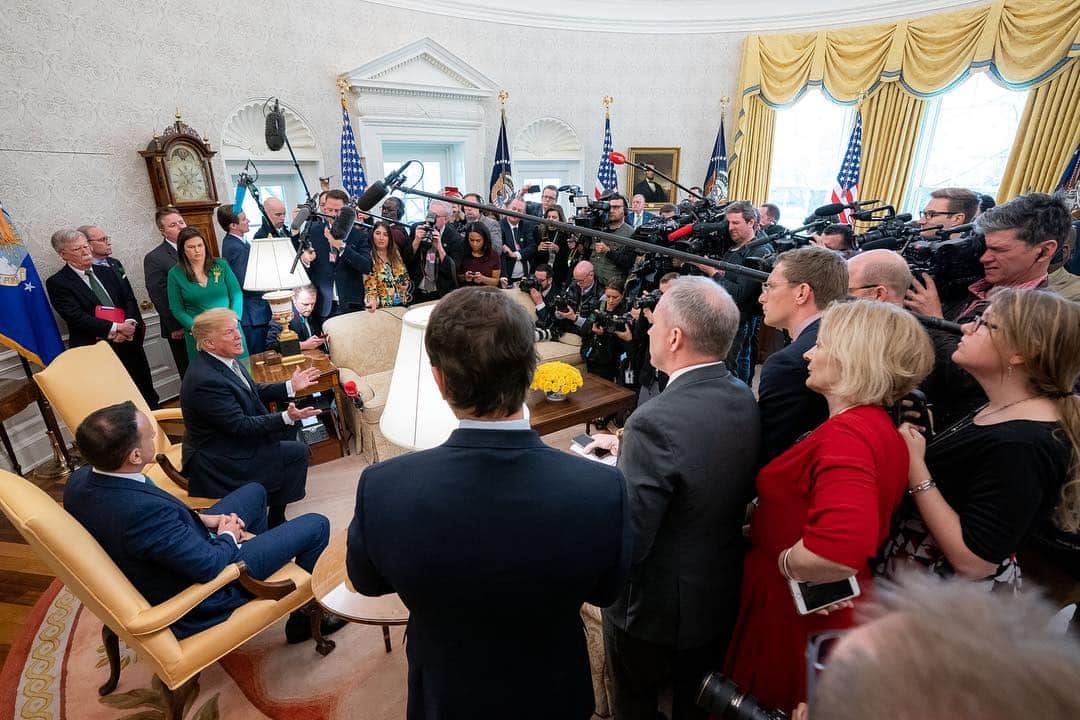 ドナルド・トランプさんのインスタグラム写真 - (ドナルド・トランプInstagram)「Today, President Donald J. Trump welcomed the Prime Minister of the Republic of Ireland, Leo Varadkar, to the @WhiteHouse.」3月15日 1時48分 - realdonaldtrump