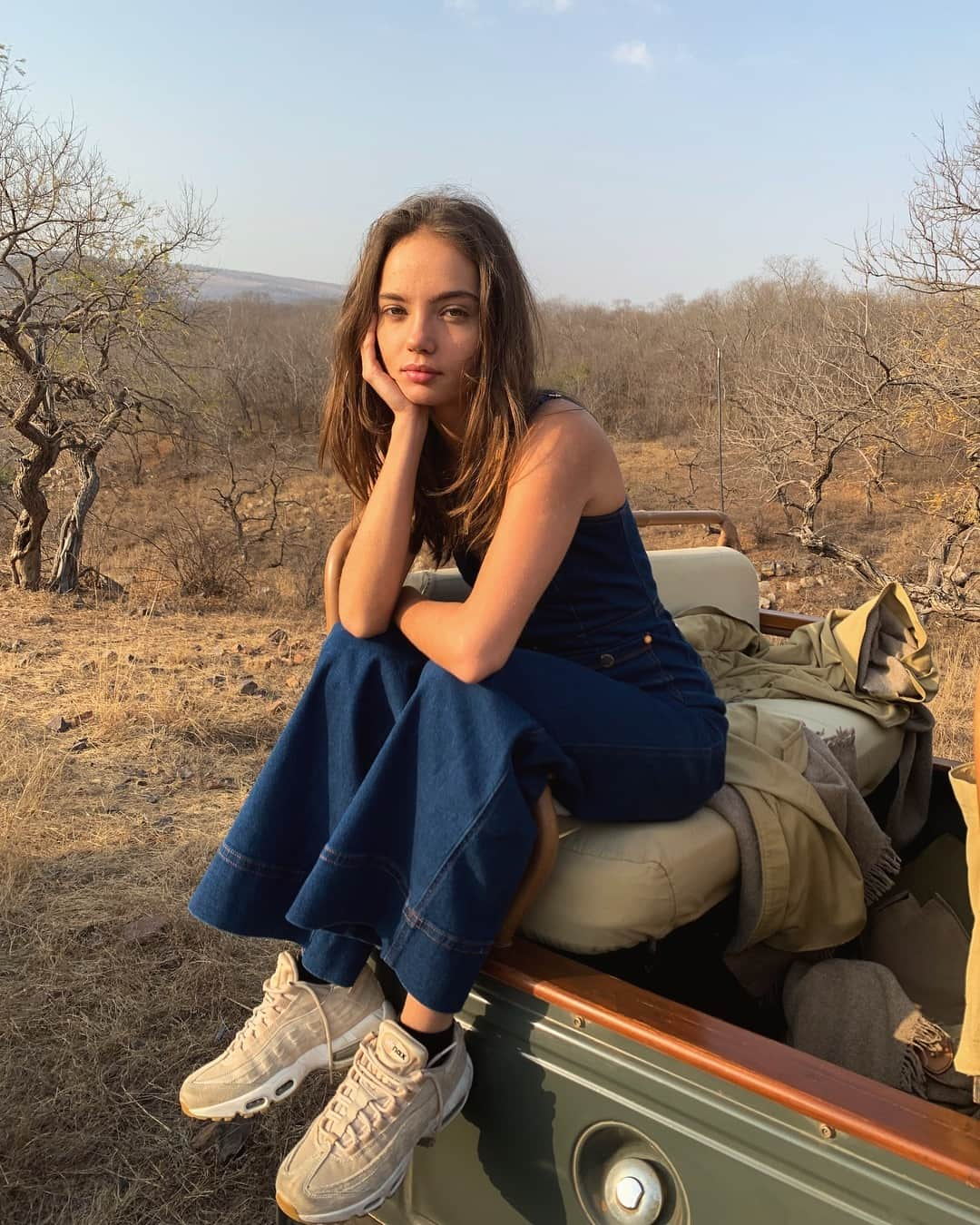 Inka Williamsさんのインスタグラム写真 - (Inka WilliamsInstagram)「6:15am mission: Find wild Indian Bengal tigers.」3月15日 2時14分 - inkawilliams