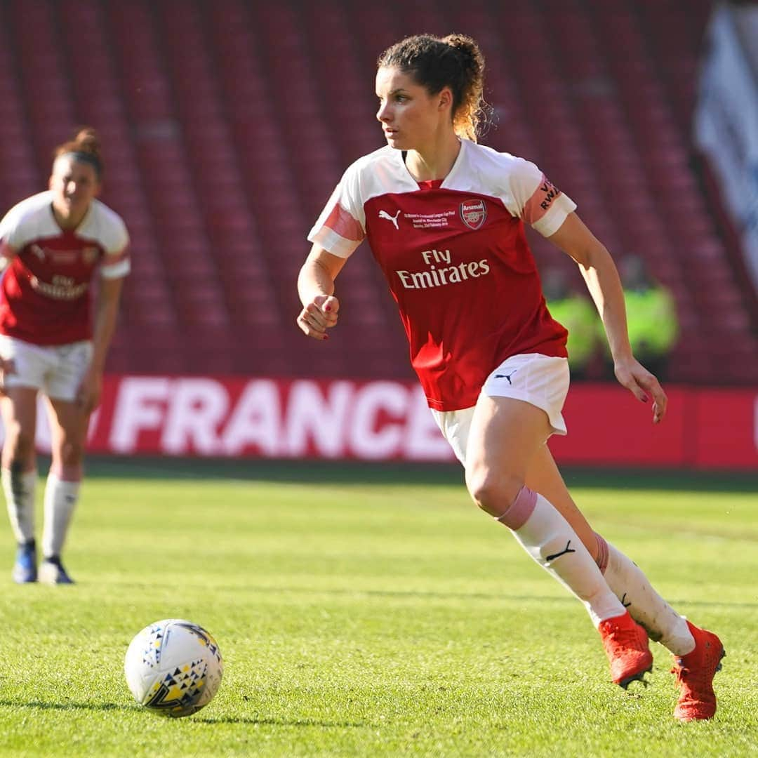 Arsenal Ladiesさんのインスタグラム写真 - (Arsenal LadiesInstagram)「It's Matchday! * 🆚 @bristolcitywomensfc 🏟 Meadow Park, WD6 5AL 🕑 19:30 🎫 £10/£5 on gate 💻 @fawsl Facebook * #WeAreTheArsenal」3月15日 2時25分 - arsenalwfc