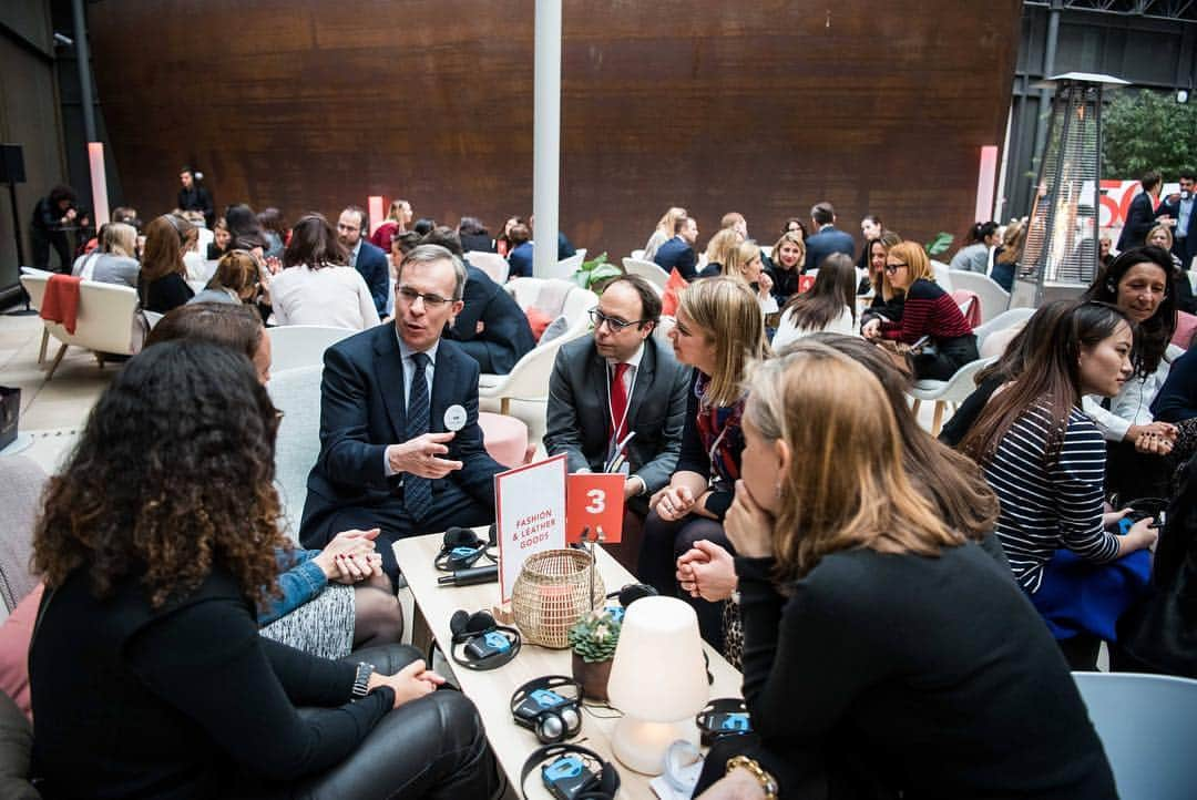 LVMHさんのインスタグラム写真 - (LVMHInstagram)「EllesVMH Accelerator Day On March 13th, members of the LVMH Executive Committee and more than 300 Group managers came together at LVMH headquarters in Paris for an EllesVMH Accelerator Day. After several conferences in the morning, a larger group of LVMH managers, both women and men, were invited to participate in workshops, networking and coaching sessions and EllesVMH talks by inspiring female talents of LVMH. _ 📷 @nora.hphotographe  _ #ellesVMH #InternationalWomensDay #IWD #IWD2019 #LVMHtalents #LVMH」3月15日 2時18分 - lvmh