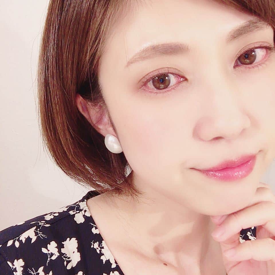 のインスタグラム：「#newin @__sena0810 のピアス 大きなパールもマーブルスクエアも2wayのレオパードフープも全部思った通り良い感じやった♡♡♡ あ、ウッドのピアス撮り忘れた😛 #ハンドメイドピアス  #大ぶりピアス  #大人可愛い #tonery #トネリー」