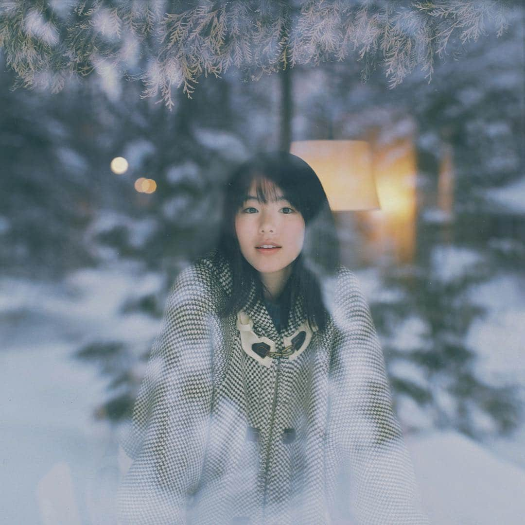 濱田英明さんのインスタグラム写真 - (濱田英明Instagram)「@erika_karata, 2019 #pentax67 #ataleofwinter_冬物語」3月1日 22時13分 - hamadahideaki