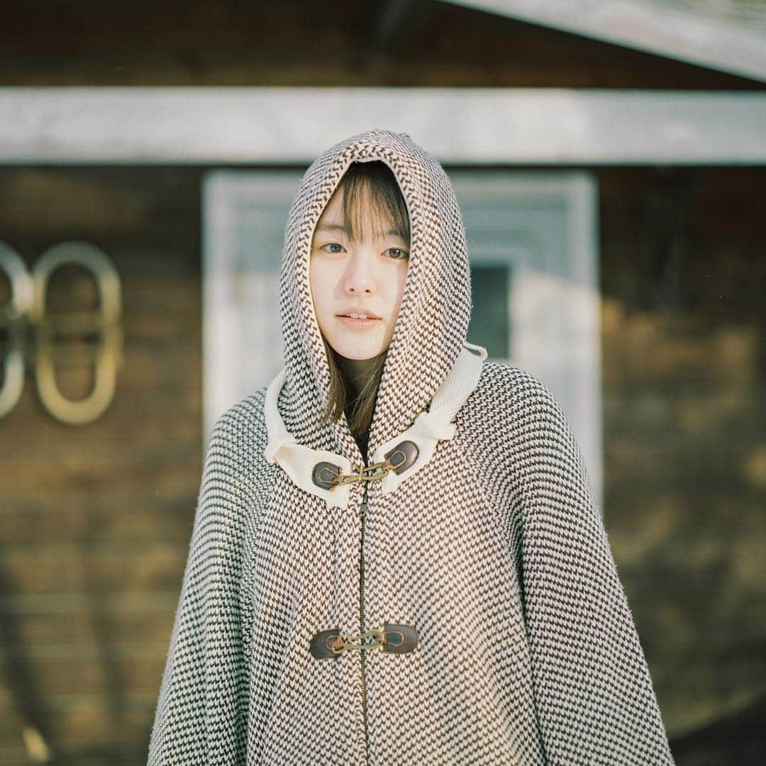 濱田英明さんのインスタグラム写真 - (濱田英明Instagram)「@erika_karata, 2019 #pentax67 #ataleofwinter_冬物語」3月1日 22時13分 - hamadahideaki