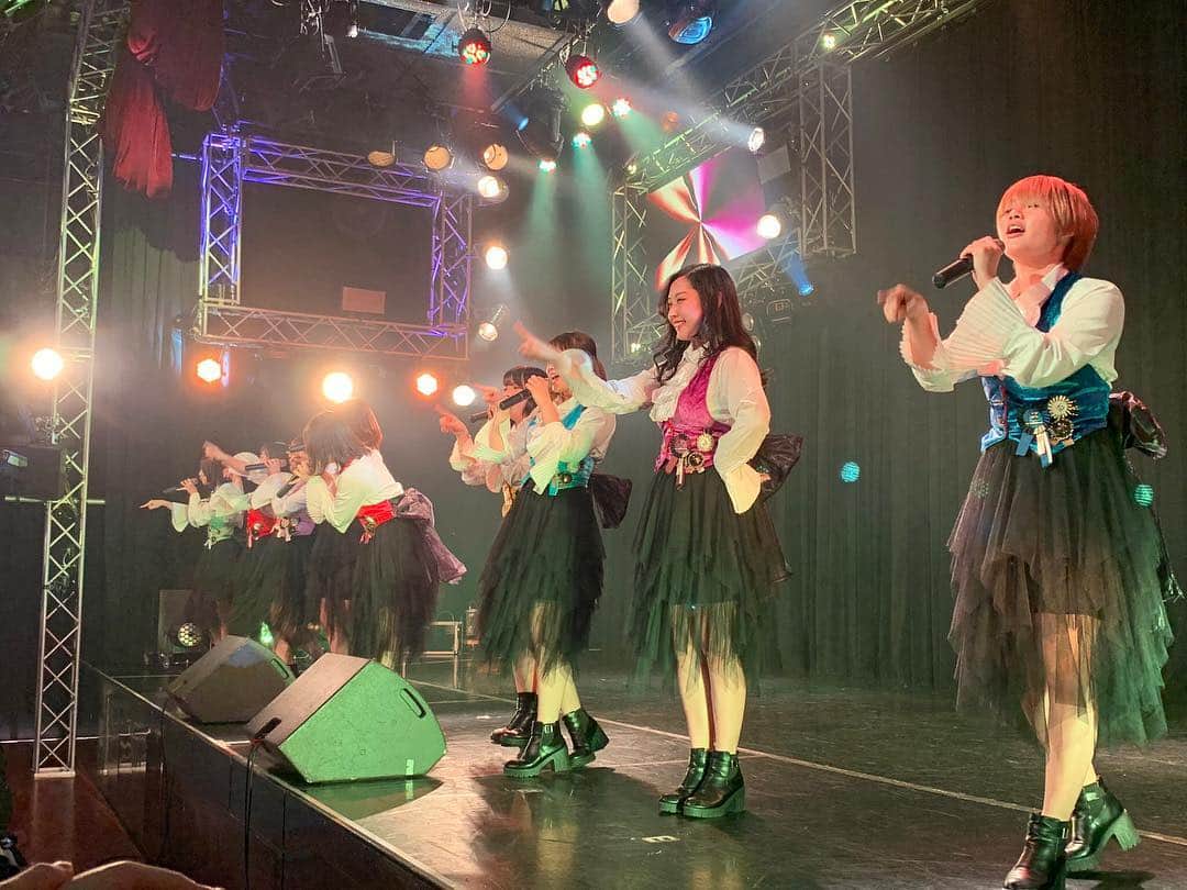 河合秋奈のインスタグラム：「Chubbinessラストワンマン 『チャビネス卒業パーティー』まであと8日となりました！ もちろん来てくれますよね？🎶🎶🎶 、 #Chubbiness #チャビネス #purple #avex #japan #chubby #idol #group #last #live #3月9日 #神田明神ホール @myoujin_hall」
