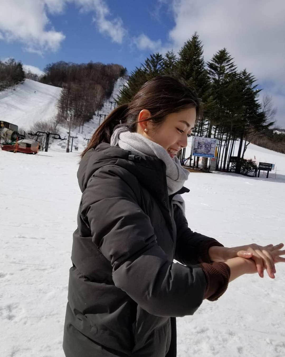 水谷果穂さんのインスタグラム写真 - (水谷果穂Instagram)「3月に入りました🌞 今年は日焼けしないぞ！ 日焼け止めぬりぬり」3月1日 18時24分 - kahomizutani_official