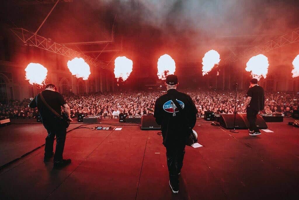 The Madden Brothersのインスタグラム：「Ally Pally」