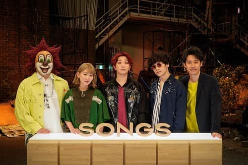 Nakajinさんのインスタグラム写真 - (NakajinInstagram)「3/16、SONGSに出演します。 「LOVE SONG」と「イルミネーション」フル尺披露します。素晴らしいセットでした！みてね。 #songs #nhk」3月2日 0時05分 - nakajin