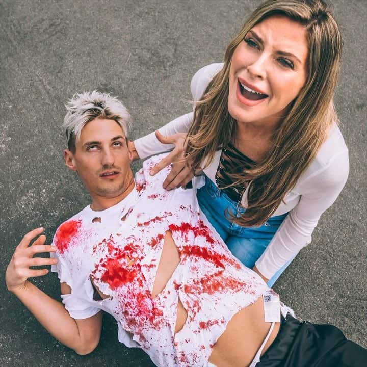 Mark Dohnerのインスタグラム：「when EVERYONE is in LOVE but YOU! 😂💔 who’s the #single friend in your group lol (w/ @ashxschultz, @trisha_y, @justin.hedman & @taytumandoakley) 🎶 Song: All My Friends by @imajmitchell #love」