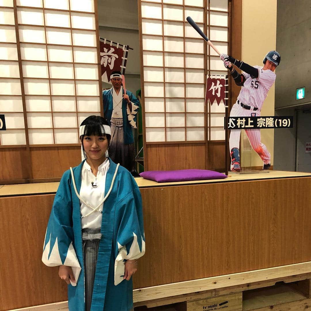 竹内由恵さんのインスタグラム写真 - (竹内由恵Instagram)「先日、前田智徳さんのコーナー「キャンプ新撰組」のフリで、さりげなく（？）私も新撰組の衣装を着ていました。袴って意外と結ぶのにコツがいるんですね🥺 #新撰組#前田智徳#内容とはあまり関係ない#予想以上に本格的#報道ステーション」3月2日 14時45分 - yoshie0takeuchi