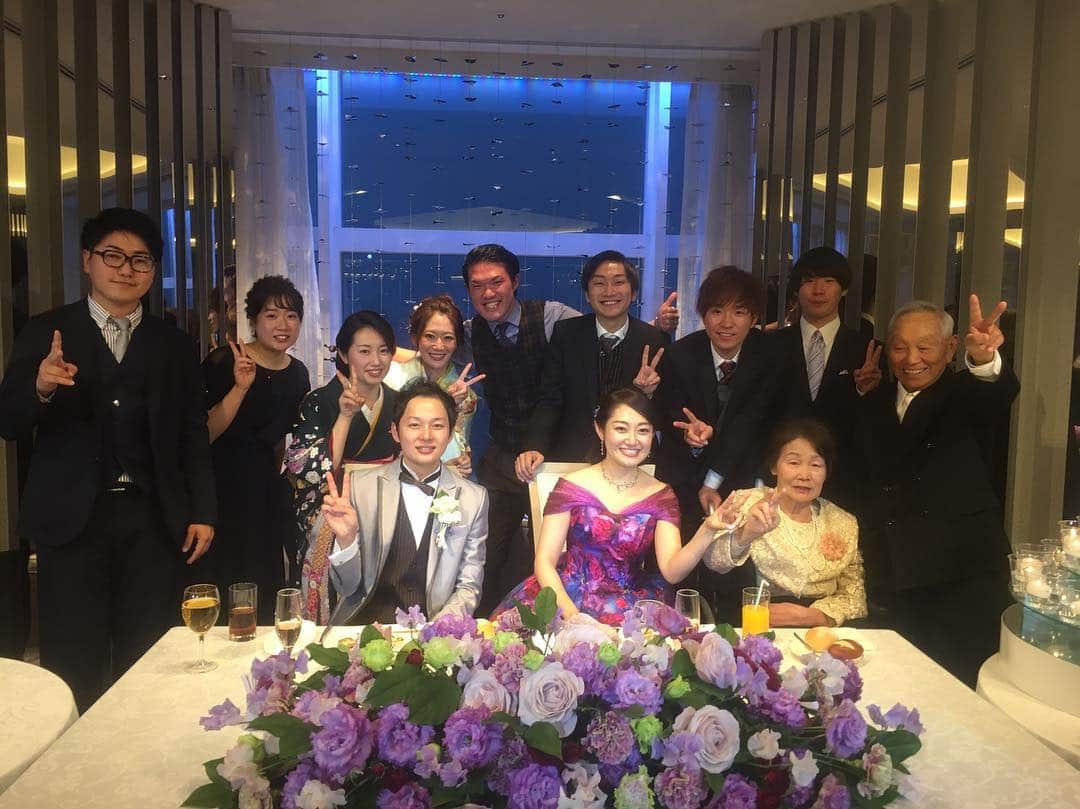 白石蘭のインスタグラム：「私の最高な、いとこ達とじぃばぁ！ 家族想いで、本当に幸せでこの家族に産まれて良かったと心から思える時間でした🥰 そして久しぶりのお姉ちゃん💓 みんな大好き！！！！！！」