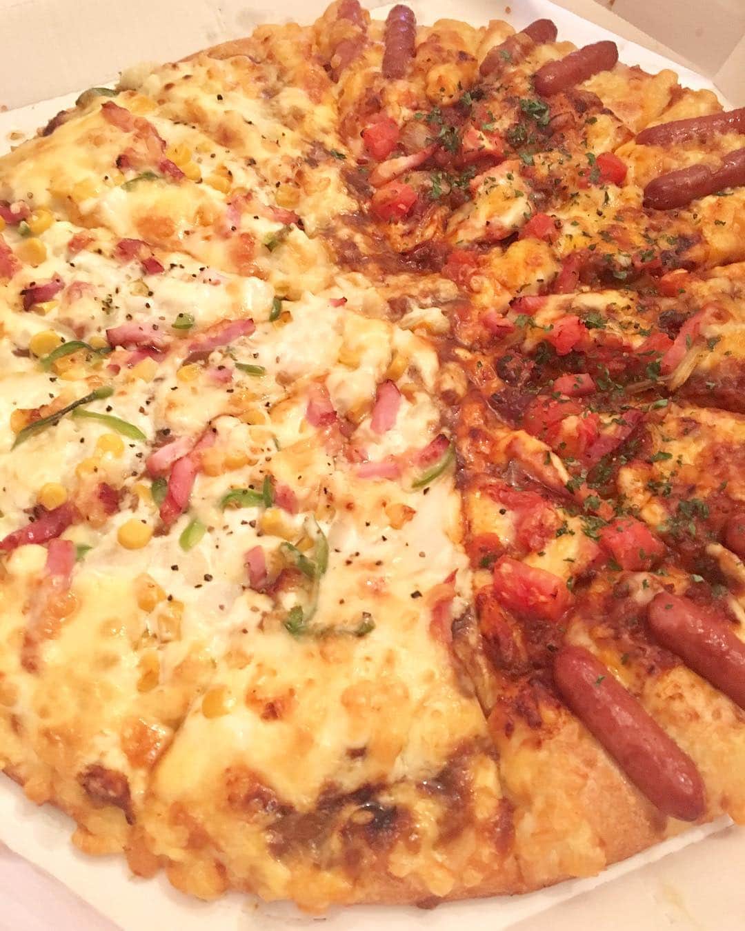 Shinnosukeさんのインスタグラム写真 - (ShinnosukeInstagram)「今日はピザ🍕  #pizza #delicious #ピザ」3月2日 19時10分 - shinscapade