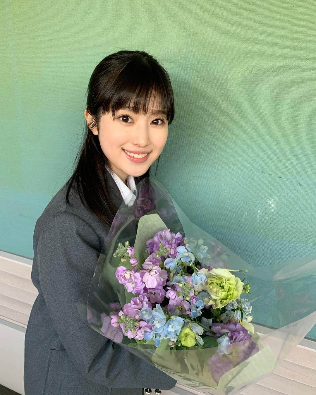 福本莉子さんのインスタグラム写真 - (福本莉子Instagram)「﻿ ﻿ 本日「僕の初恋をキミに捧ぐ」最終回です！﻿ ﻿ 最後まで繭と逞を皆さんで見守りましょう！﻿ 是非見てください。﻿ ハンカチをお忘れなく。﻿ ﻿ #僕キミ﻿ #僕の初恋をキミに捧ぐ」3月2日 20時06分 - riko_fukumoto_