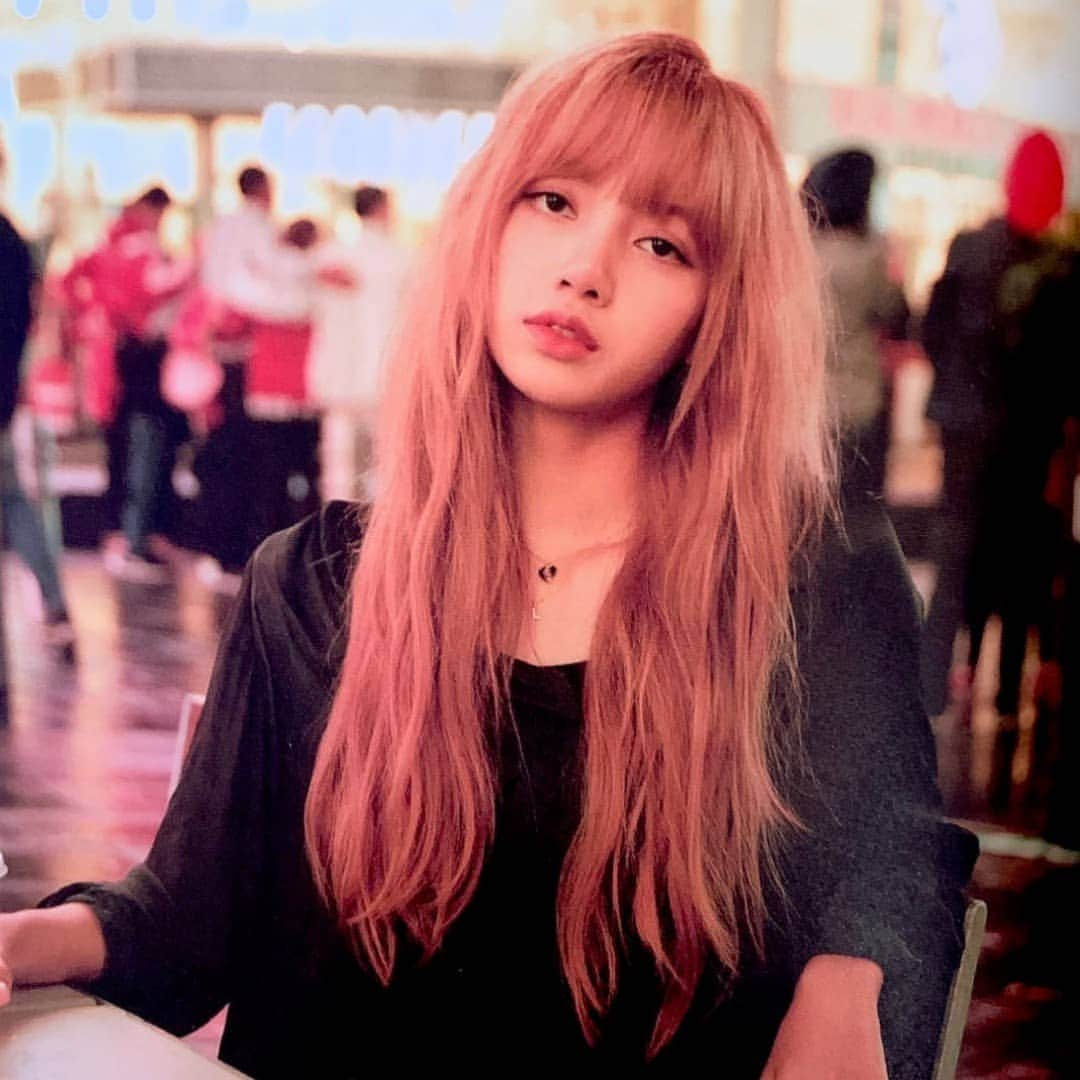 リサさんのインスタグラム写真 - (リサInstagram)「2019 Welcome Collection 🧡 #BLACKPINK#블랙핑크#LISA#리사」3月2日 21時58分 - lisa.blackpink