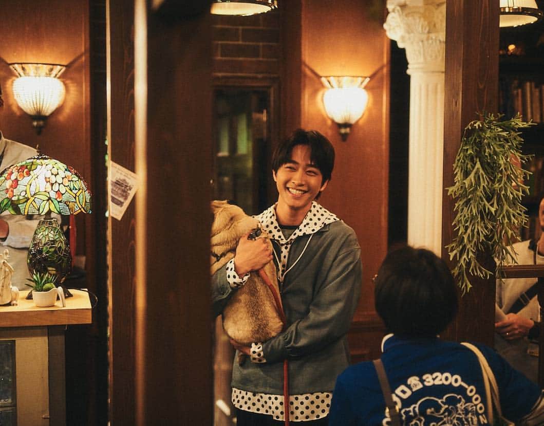 のインスタグラム：「おやすみ王子 今夜1:00〜です  まだ寝てない方、 もう少し頑張って是非ご覧ください^ ^  #おやすみ王子」