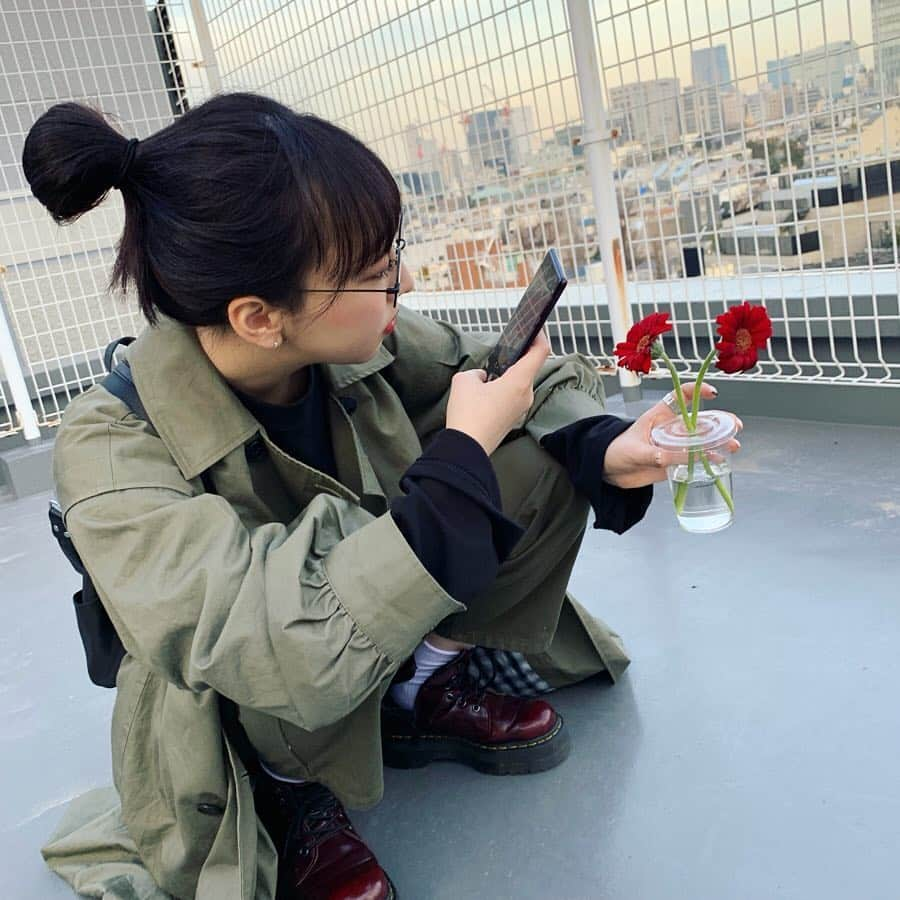 竹内ほのかさんのインスタグラム写真 - (竹内ほのかInstagram)「Xperia XZ3を使ってみたぞ〜〜 有機ELディスプレイと性能の高いカメラで写真が めちゃ綺麗に写るから写真撮るの楽しくなっちゃってたくさん撮ってた！！ 好評発売中。 #Xperia #XZ3 #XperiaXZ3 #PR」3月3日 17時46分 - pochandaa