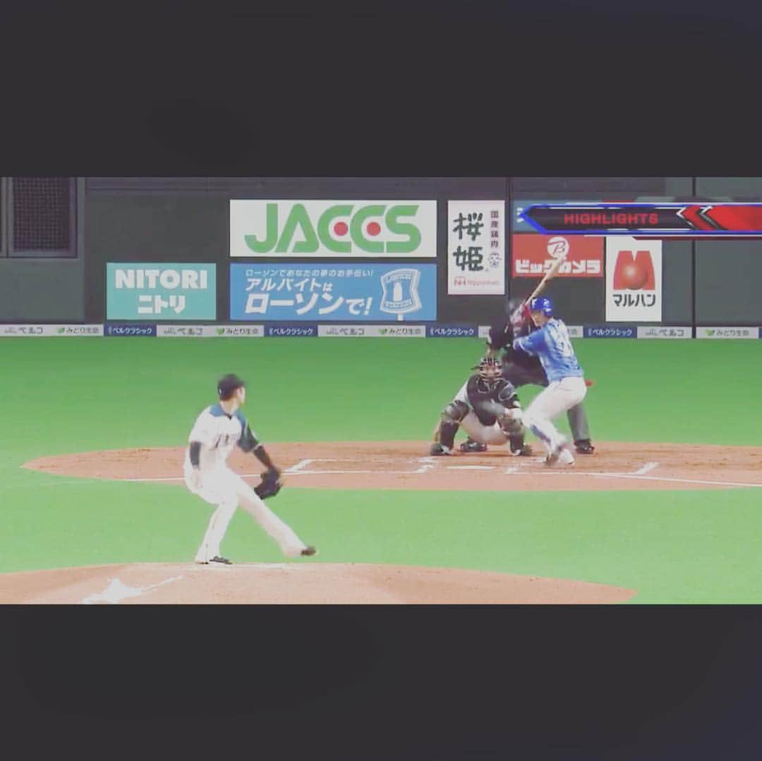 金子千尋さんのインスタグラム写真 - (金子千尋Instagram)「今日はオープン戦2試合目の登板⚾️vsベイスターズ⭐︎ ． ということで、光と中井くんとゴハン🐟 今までほぼ対戦は無かったのでほぼ初対戦の感覚！ 出来ればほぼランナー無しの状況で対戦したいなぁとは思ってはいたけど、ほぼその通りになって良かった(*ﾟ∀ﾟ*) そして最後はチェンジアップで決めたいと思っていたけど、力んでちょっと浮いてしまった😱 次に対戦の可能性があるなら交流戦だな🤔 あぁ、ほぼ初対戦がオープン戦で良かった😆 ． #元嫁 #伊藤光 #中井大介 #スー」3月3日 18時26分 - kanekochihiro_official