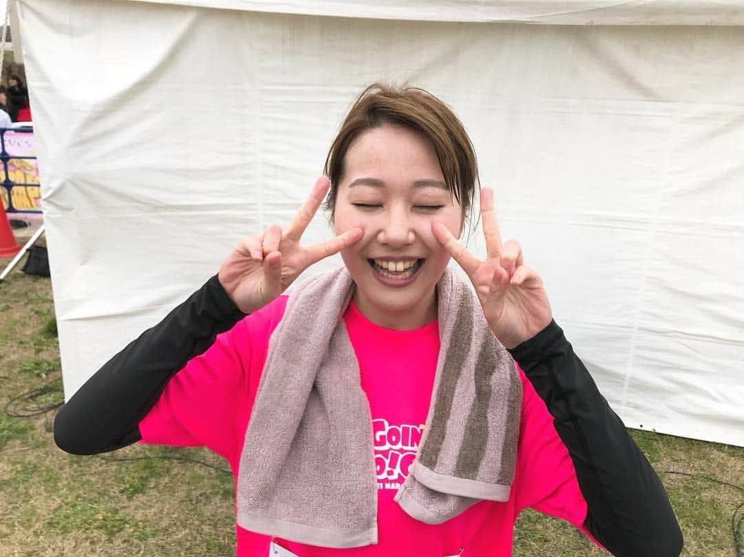 門脇佳奈子さんのインスタグラム写真 - (門脇佳奈子Instagram)「⭐️ 寛平マラソン、めちゃめちゃ楽しかったです☺️ * * よしもとアイドルチームで駅伝🎽 6キロだったんですが楽しく走れて爽快で、かなり大満足でした🏃‍♀️ * * 完走直後の私📸」3月3日 19時47分 - kanakoofficial