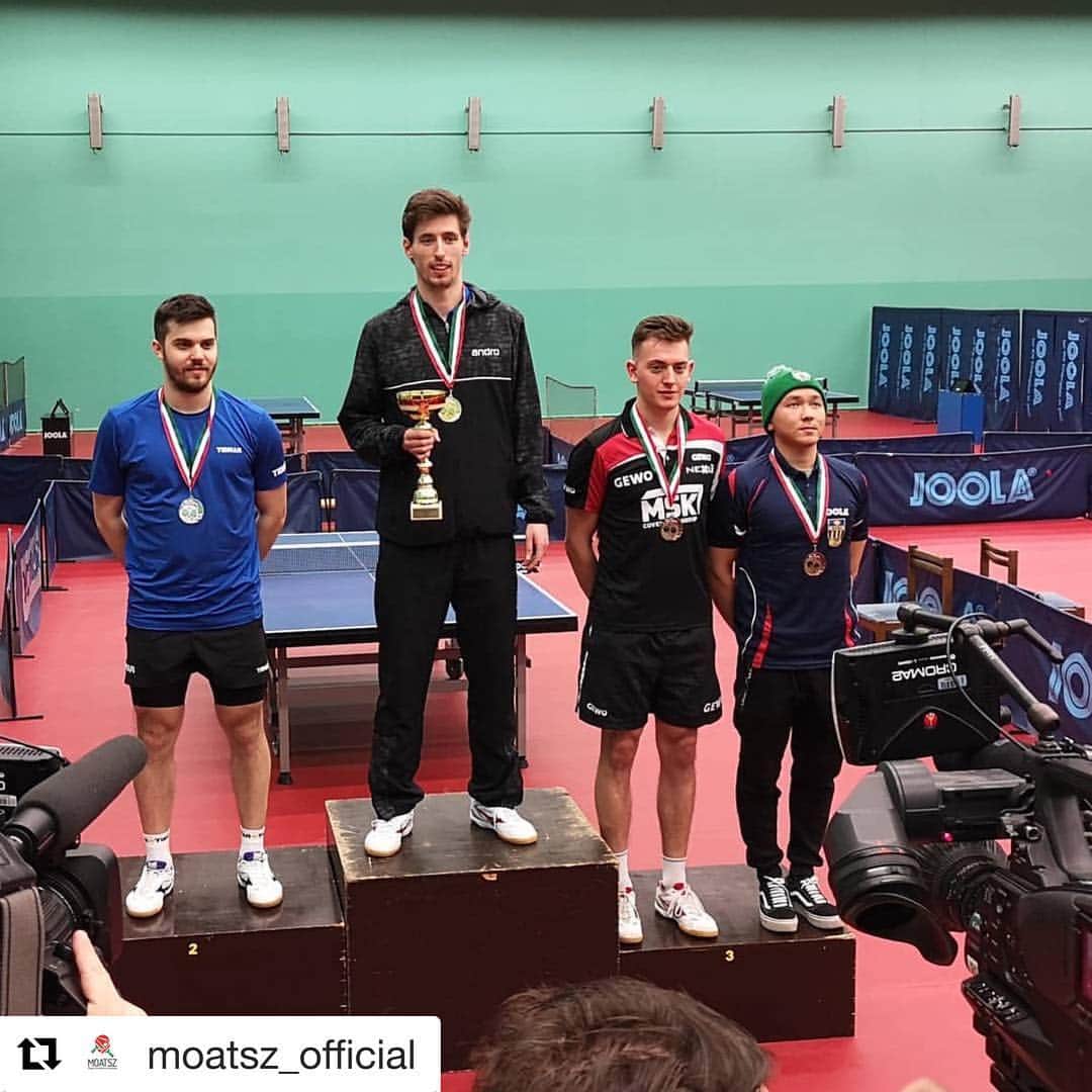 SZUDI Adamのインスタグラム：「Happy to win the Nationals in singles for the 2nd time 🙂🇭🇺🥇 @androtabletennis @moatsz_official #🇭🇺 #nationals #tabletennis #androtabletennis #budapest」