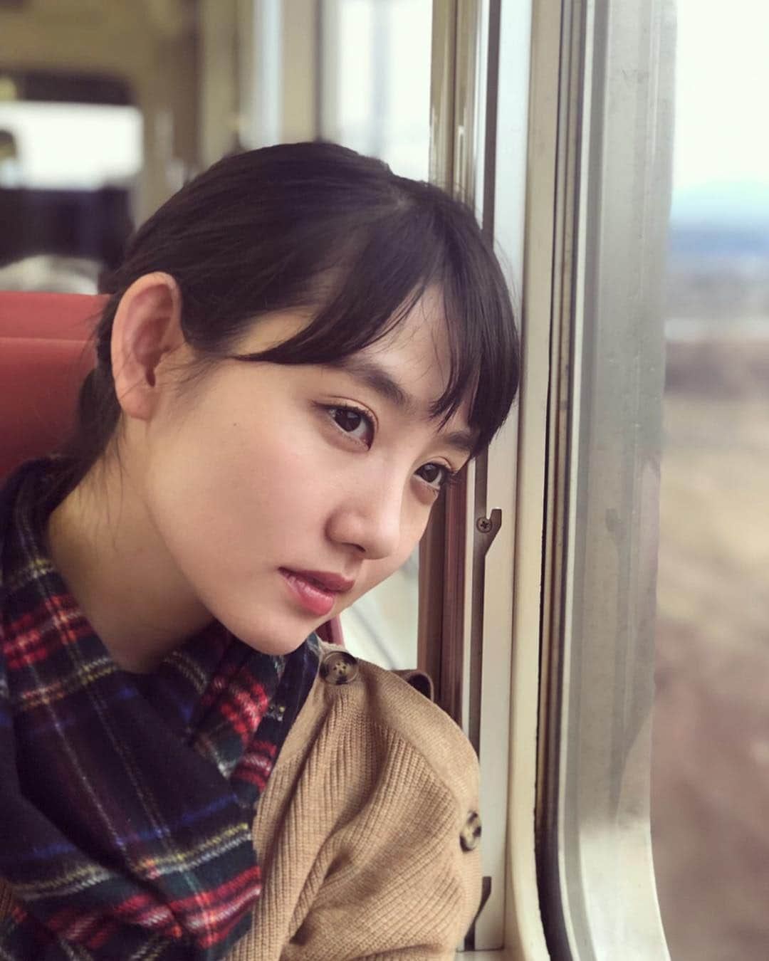 鎌滝えりさんのインスタグラム写真 - (鎌滝えりInstagram)「夢であった青春18きっぷの旅へ。 おなじみの企画にて。  #青春18きっぷ」3月4日 15時08分 - erikamataki