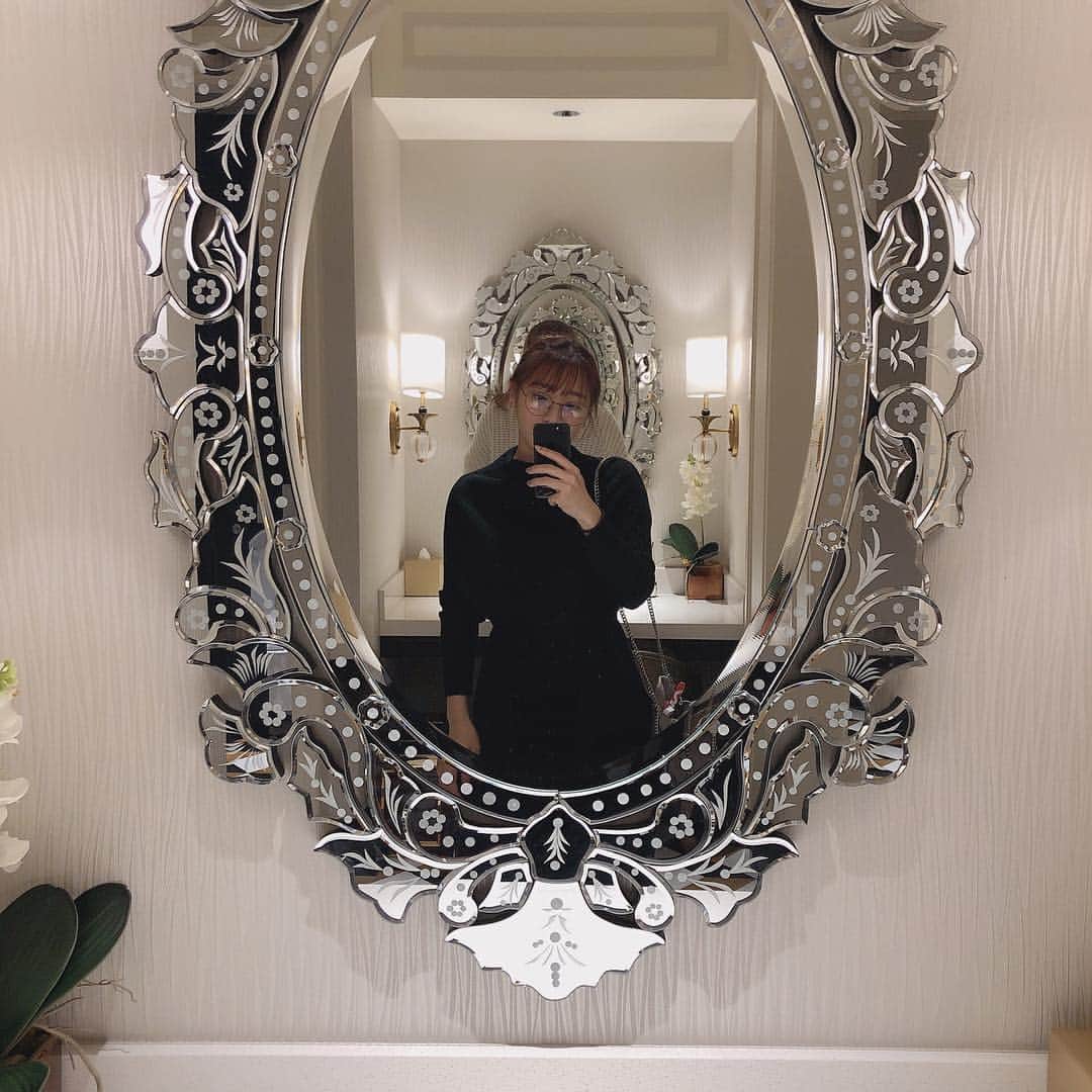 のインスタグラム：「. 最近はメガネ派👓。」