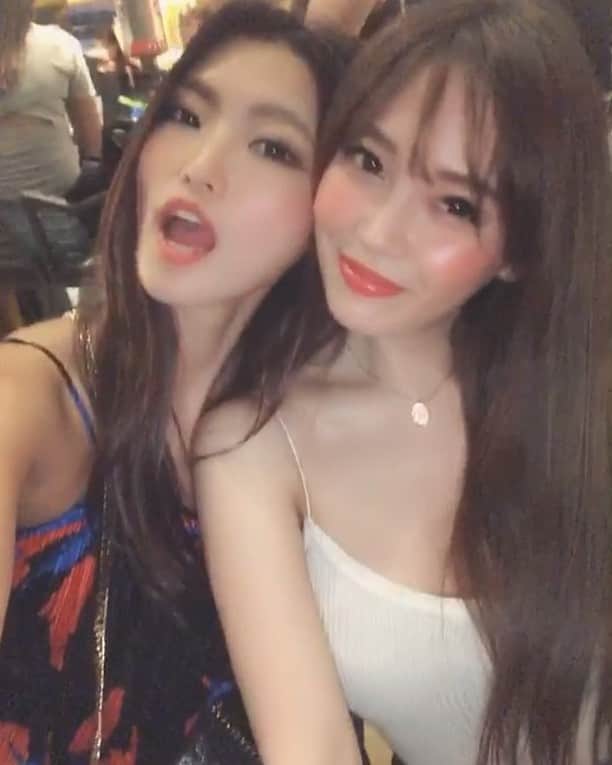 のインスタグラム：「かぷ( ˙༥˙ )🧡 * * * #どこでもKIRIN #happy #after8 #cyberjapan #cyberjapandancers #love #myanmar #yangon #ヤンゴン」