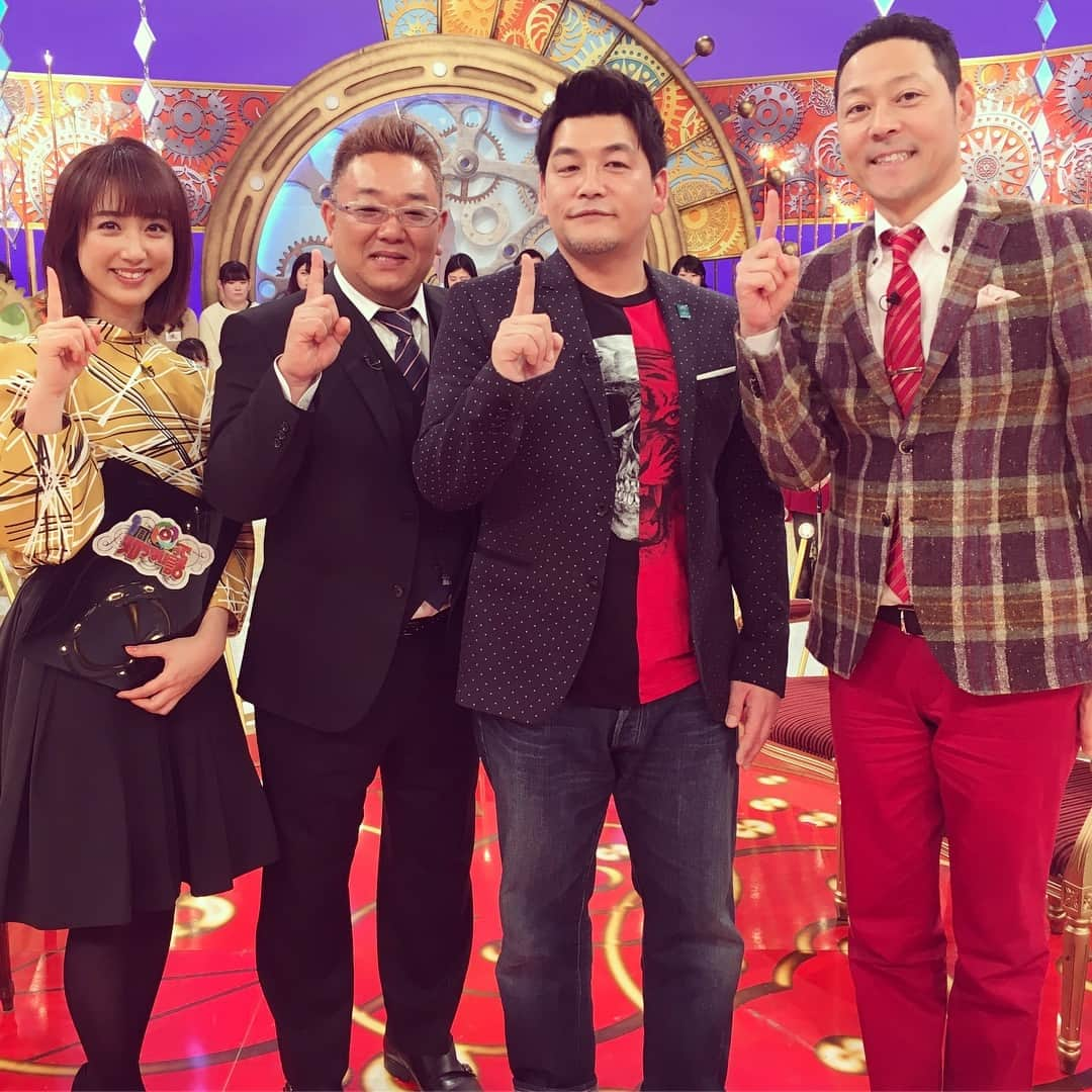 日本テレビ「1周回って知らない話」さんのインスタグラム写真 - (日本テレビ「1周回って知らない話」Instagram)「明日よる7時からは1周回って知らない話☝️✨ 好感度Ｎｏ.1芸人・サンドウィッチマンが登場‼️ 彼らを嫌いな人は世の中にどれくらい存在するのか大調査‼️🤔 サンドウィッチマンの事をよく知る身内のスタッフからも不満が・・・🤭 さらに収録前の様子を隠しカメラで完全監視👀✧ お楽しみに☺️ ©️日本テレビ #1周回って知らない話 #一周 #東野幸治 #川田裕美 #サンドウィッチマン #河合郁人 #岡井千聖 #小芝風花」3月5日 13時50分 - ntv1syuu_hanashi