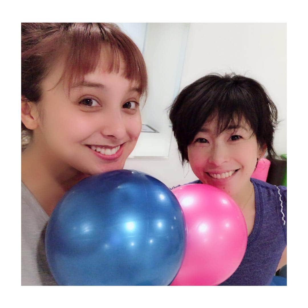 FitnessPlanner 星野由香さんのインスタグラム写真 - (FitnessPlanner 星野由香Instagram)「石田ニコルちゃん @nicole_ishida  新たにブランド設立✨ 今年の夏は水着を買って！ 海に出られるBodyへ🏖  素敵な撮影前に通ってもらえて嬉しいです😊 クライアントのhappyのために❤️✨ #パーソナルトレーナー #pilates #worman #training」3月5日 15時31分 - yuka.hoshino222