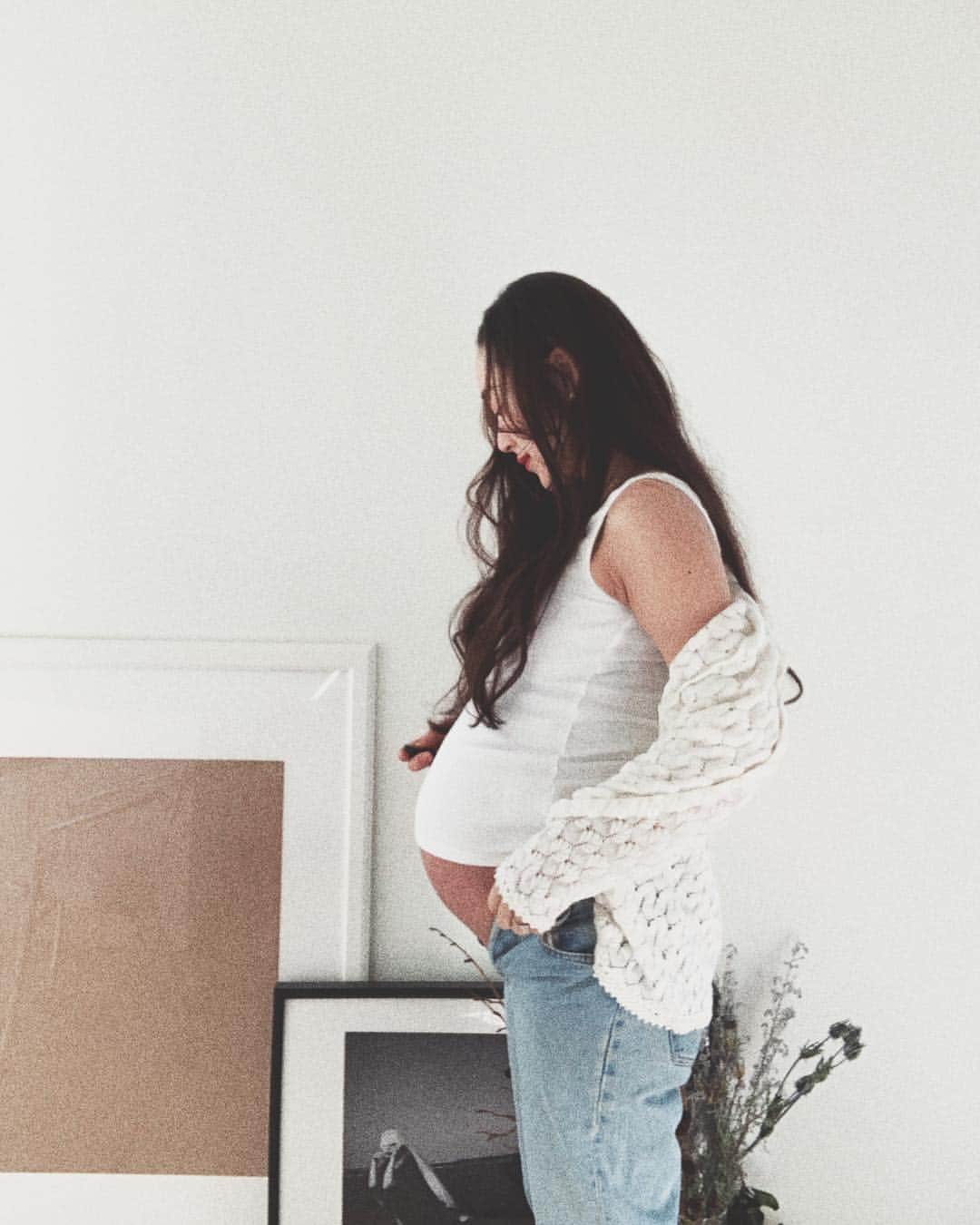 長屋なぎささんのインスタグラム写真 長屋なぎさinstagram 信じられないな 1週間ちょっと前までお腹の中に居たなんて 約3600gで産まれた息子をみるたび 抱く度に不思議で仕方がない Baby Babyboy Newborn Love Family 息子 39週 誕生 新生児