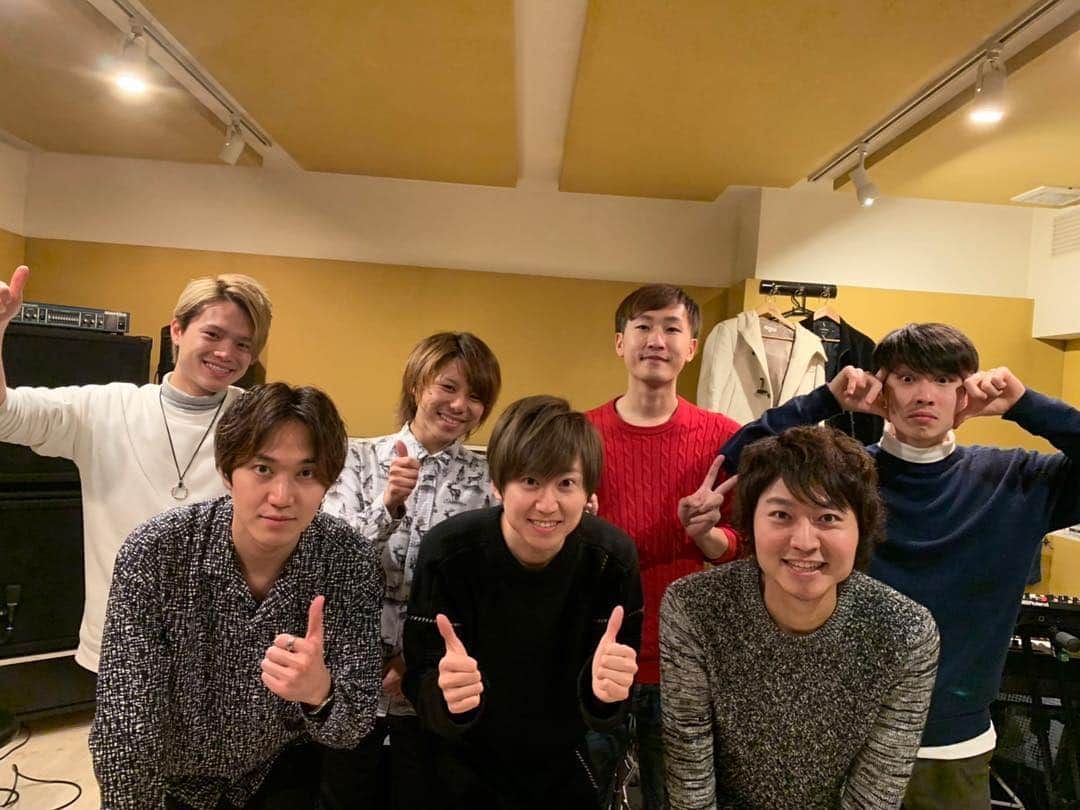 関義哉のインスタグラム：「フルバンド！ #3月16日 #梅田アムホール #ワンマンLIVE #イーワイエス #5周年イヤー #フルバンド #リハーサル #drum #bass #guitar #keyboard  #関栄理哉 #関義哉 #関真哉 ・ #instagood #followme #いいね #likeforfollow #likeforlikes  #音楽好きな人と繋がりたい #ダンス好きな人と繋がりたい #京都 #kyoto #元新選組リアン」