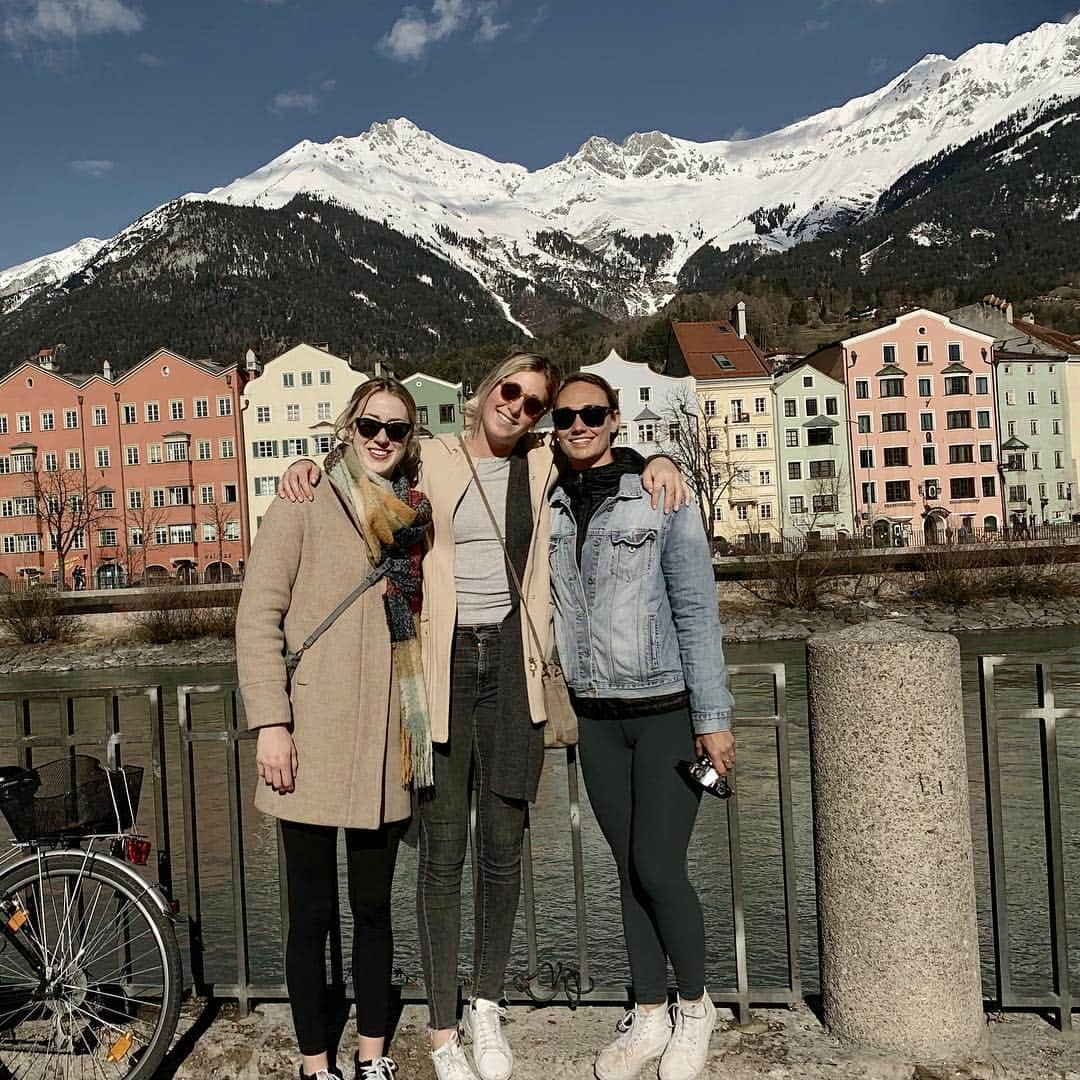 キンバリー・ヒルのインスタグラム：「Quickie trip to INSANELY beautiful Innsbruck yesterday!」