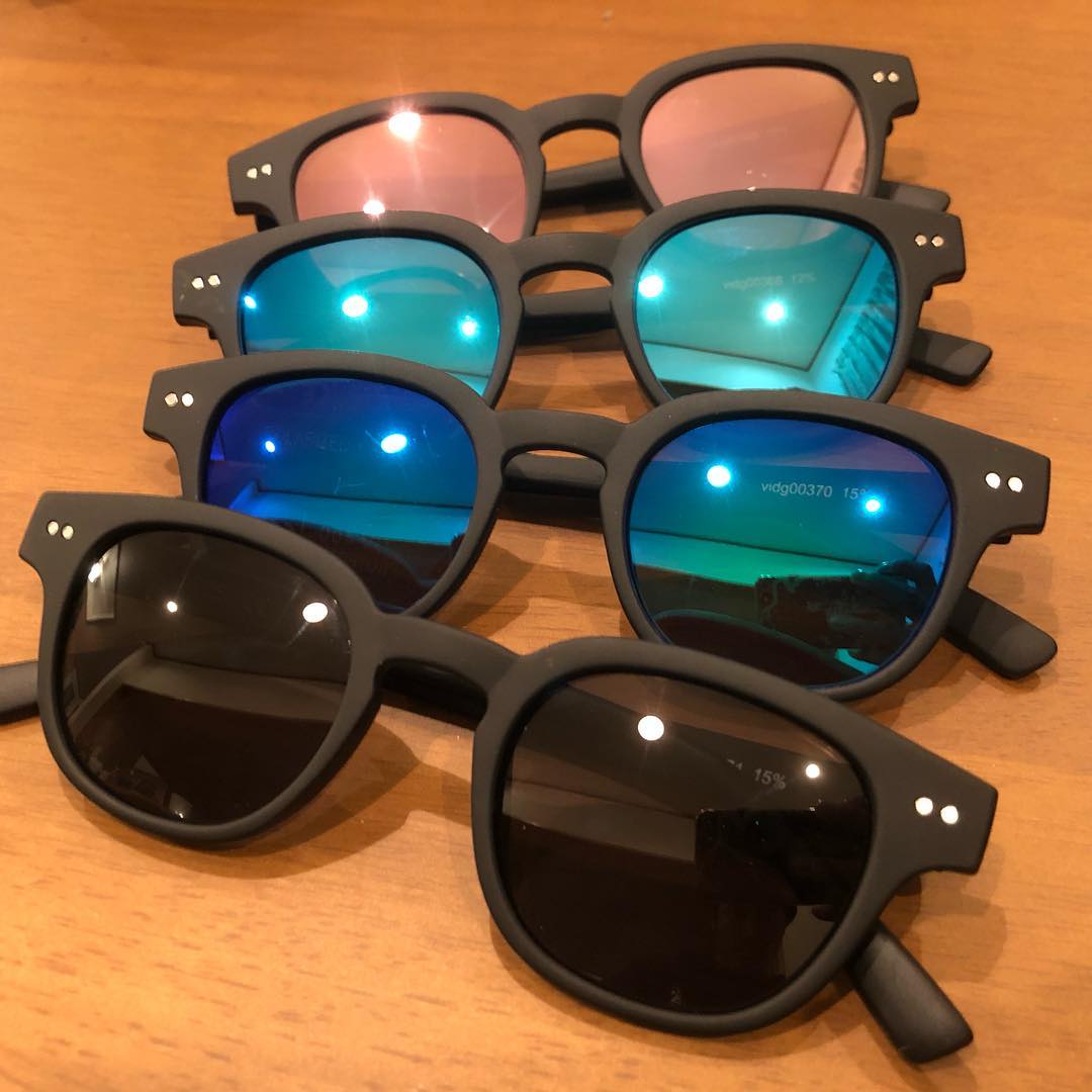 中村貴之さんのインスタグラム写真 - (中村貴之Instagram)「マイケルのマイちゃんと📸 最近お気に入りの🕶はDANG SHADESのNEWモデル「ZENITH」 3月8日より発売開始 @dangshades_jp  @dangshades  #サングラス #sunglasses @so______ya.k 📸🙏」3月5日 21時44分 - taka_brew