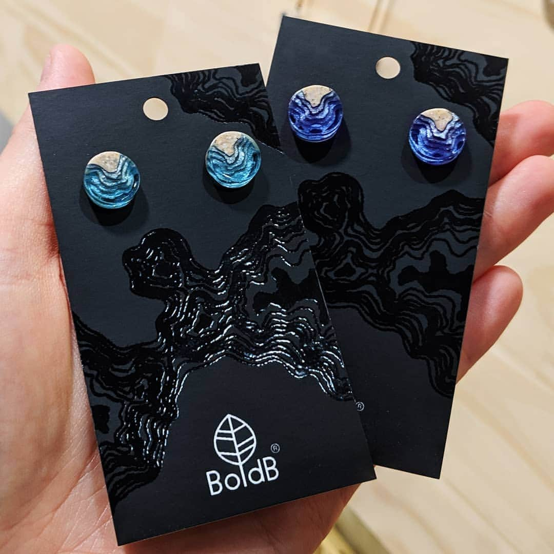 Britta Boeckmannさんのインスタグラム写真 - (Britta BoeckmannInstagram)「The Shoal ear studs are now also available in ultramarine blue boldb.com.au  #earstuds #earrings #ocean #blue #ultramarine #jewelry #jewellery #accessories #topography」3月6日 8時35分 - brittaboldb