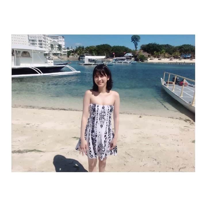 のインスタグラム：「初日に撮ってたけどすっかり上げ忘れてました😘 最後のグフフがキモすぎて自分で笑ったw あと落ち着いてくれ…止まって告知してくれ… . 松田るか . #松田るか写真集 #写真集 #4月27日発売」
